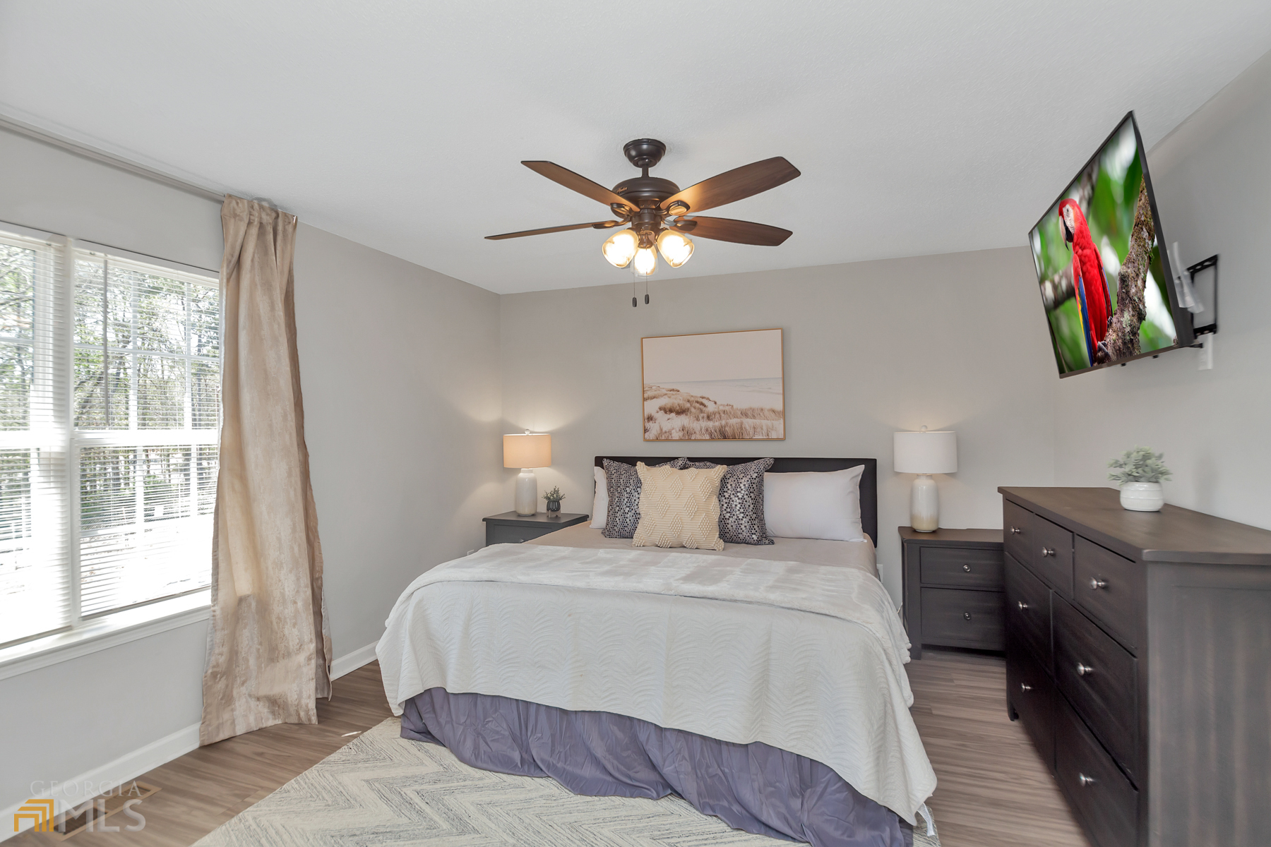7267 Crestside Drive Property Photo 17