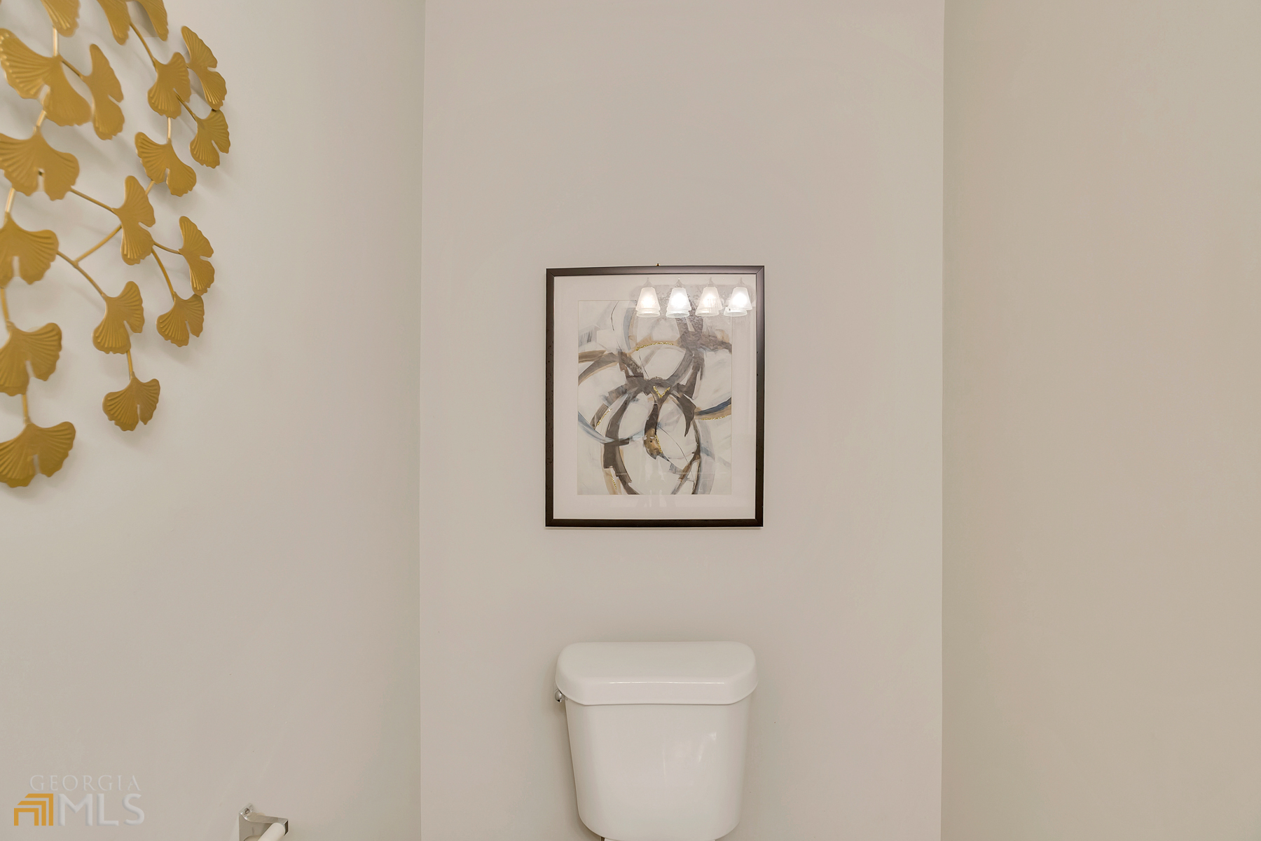 7269 Crestside Drive Property Photo 7