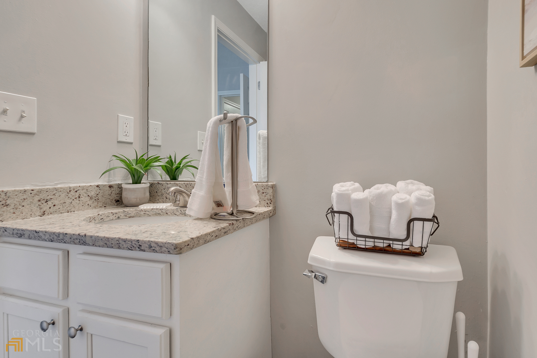 7269 Crestside Drive Property Photo 18