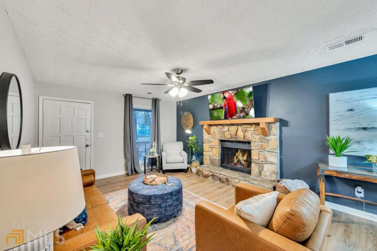 210 Booth Road Sw # A Property Photo 4