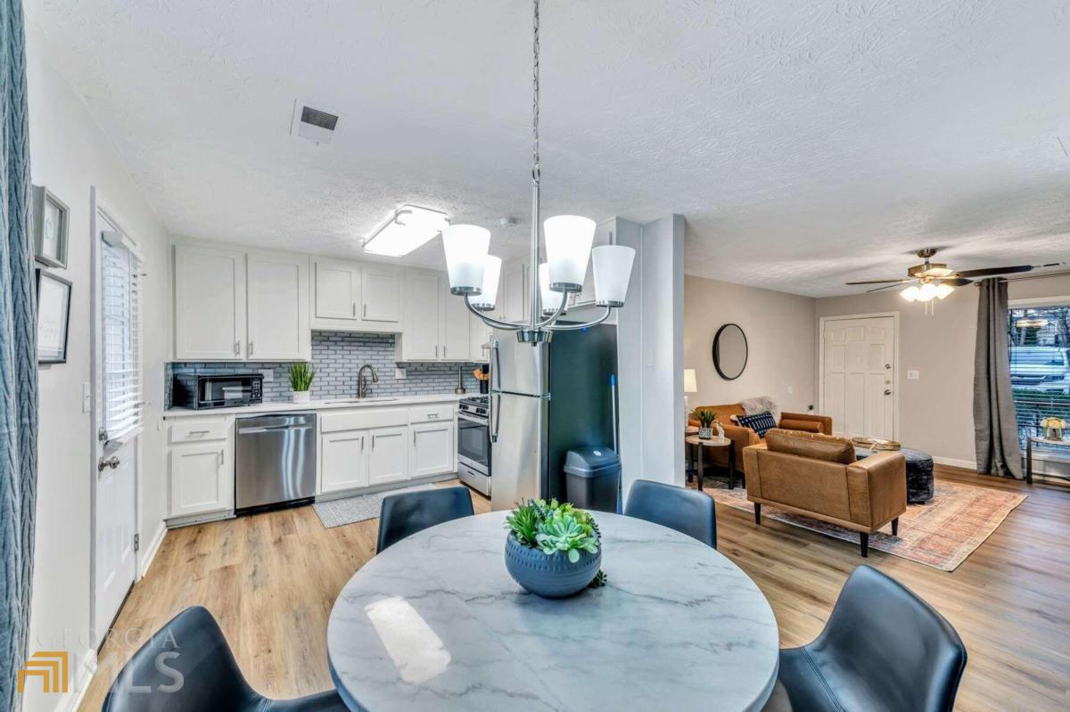 210 Booth Road Sw # A Property Photo 6
