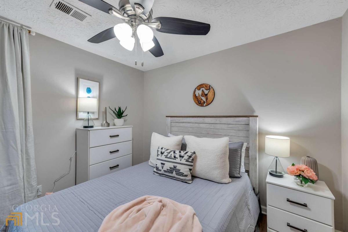 210 Booth Road Sw # A Property Photo 13