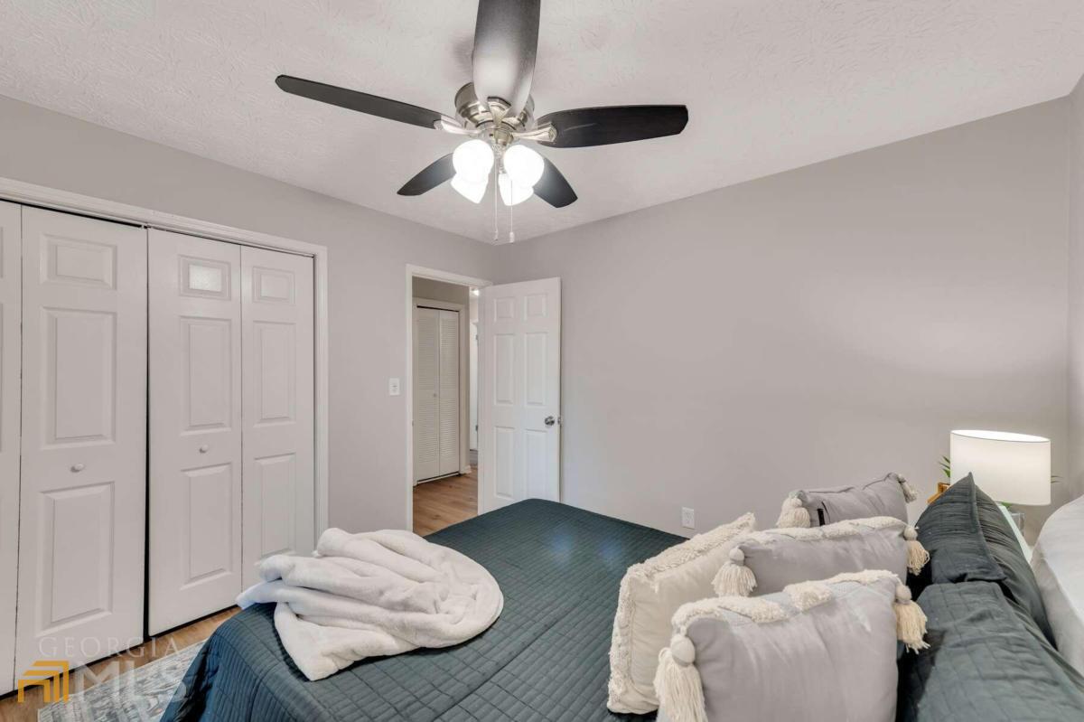210 Booth Road Sw # A Property Photo 16