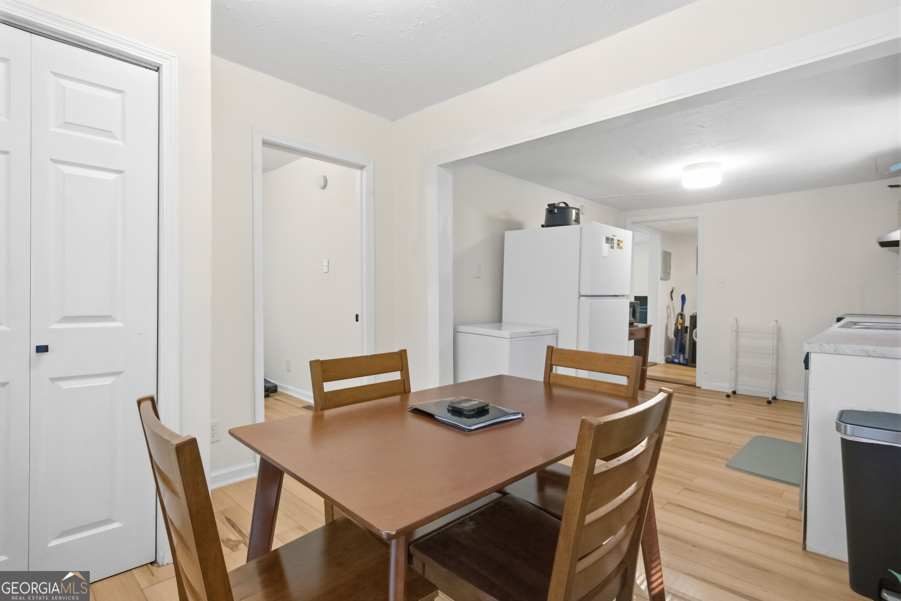 293 E Carver Drive Property Photo 15