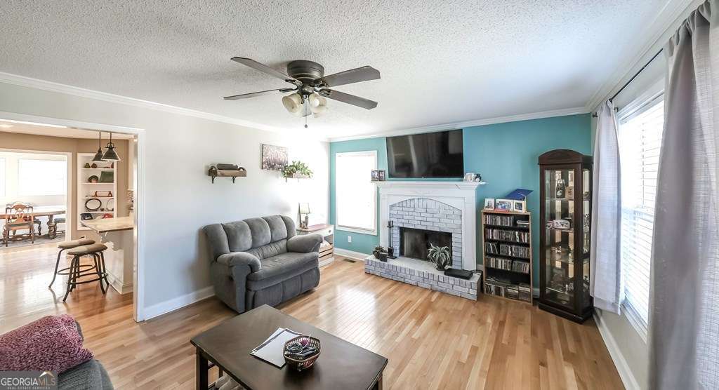 106 Dylan Way Property Photo 3