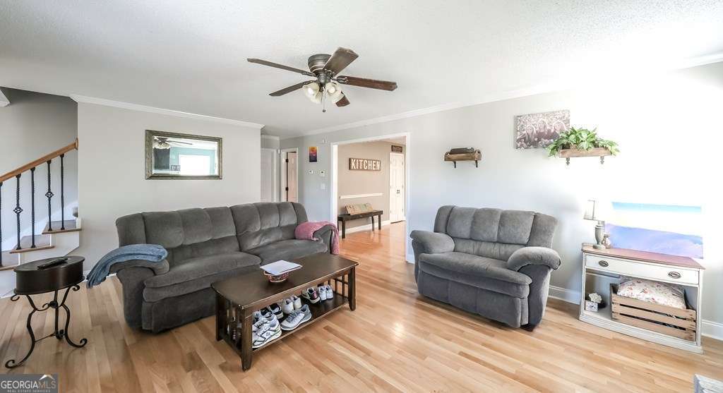 106 Dylan Way Property Photo 6