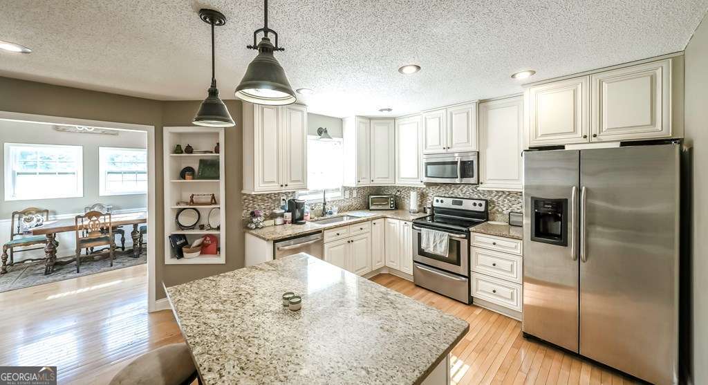 106 Dylan Way Property Photo 7
