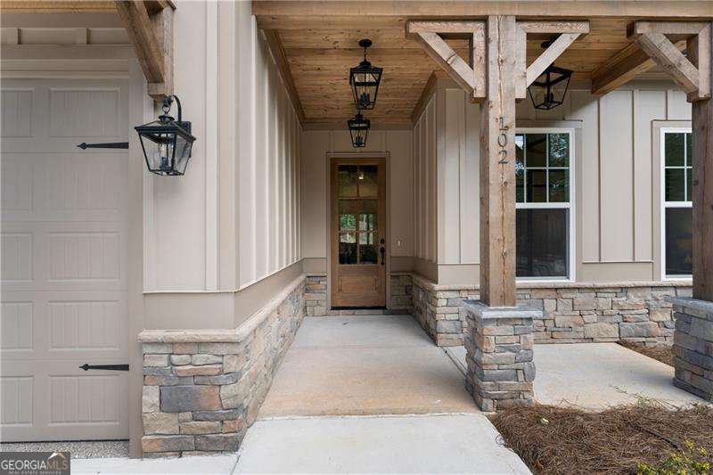 102 Fort Gibson Court Property Photo 2