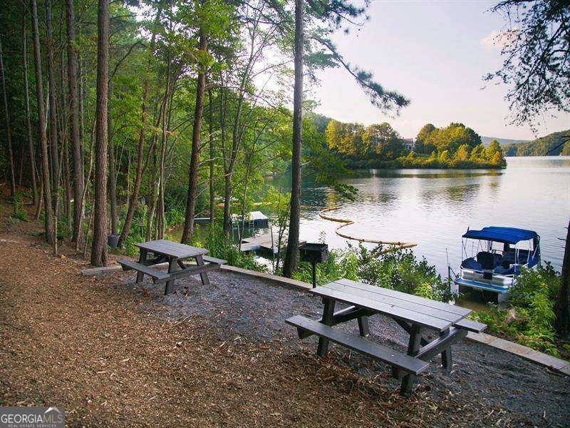 102 Fort Gibson Court Property Photo 25