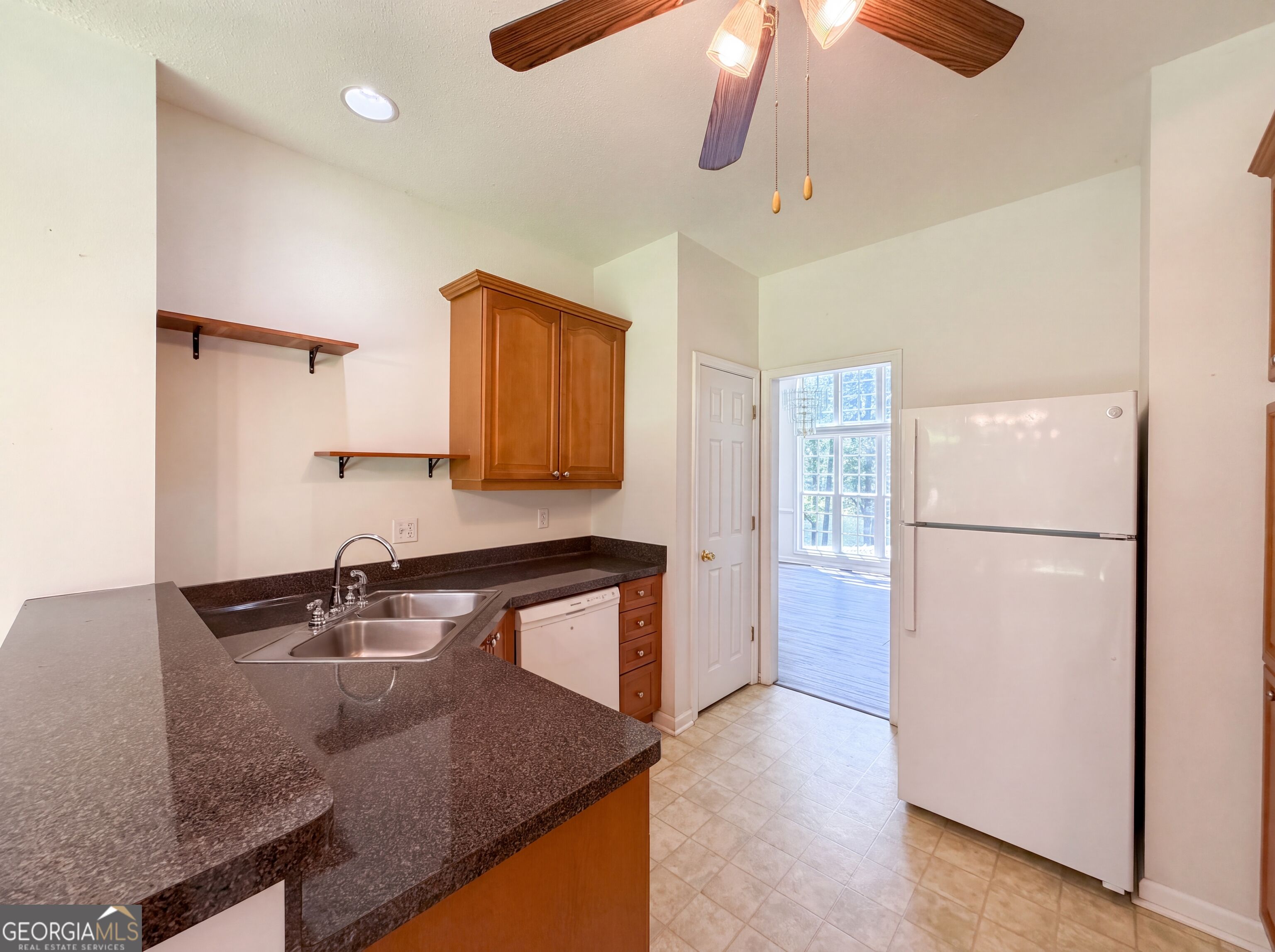 222 Lazy Water Drive Property Photo 9