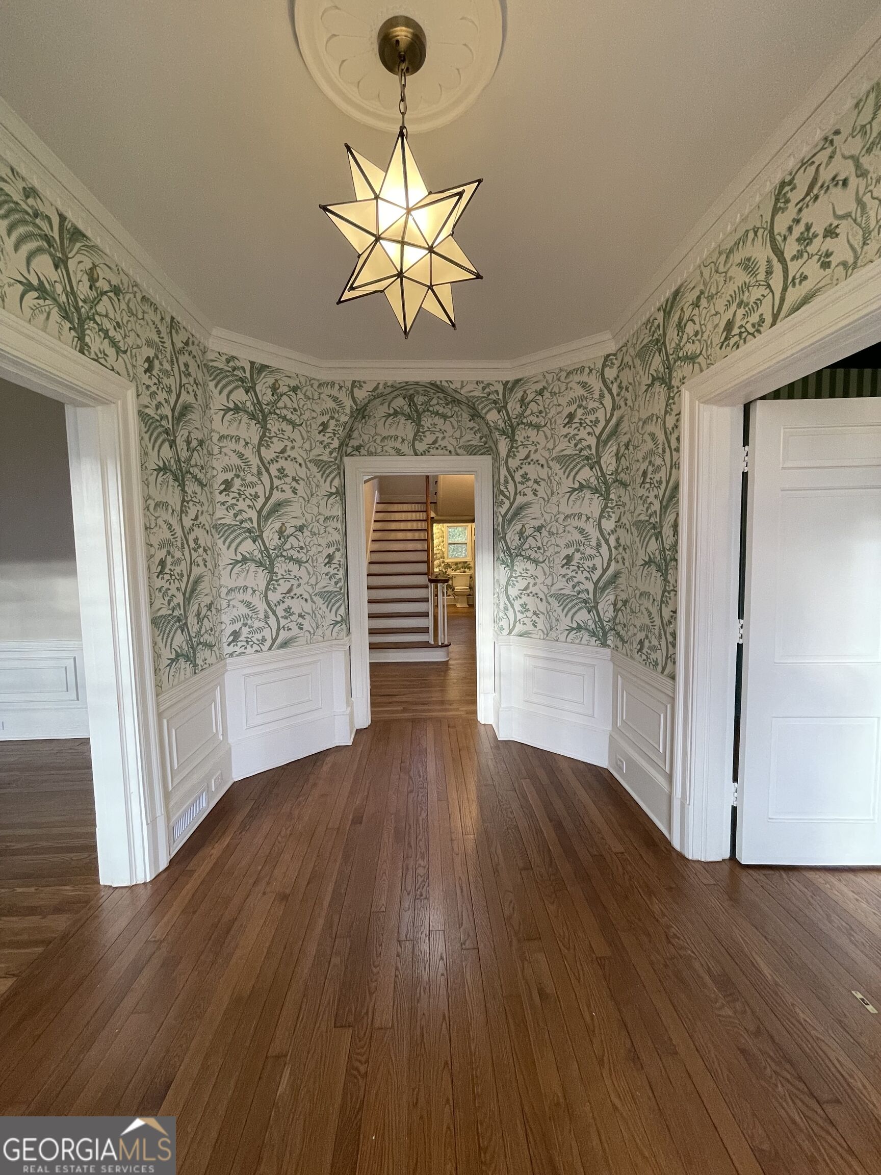408 Thurston Avenue Property Photo 2