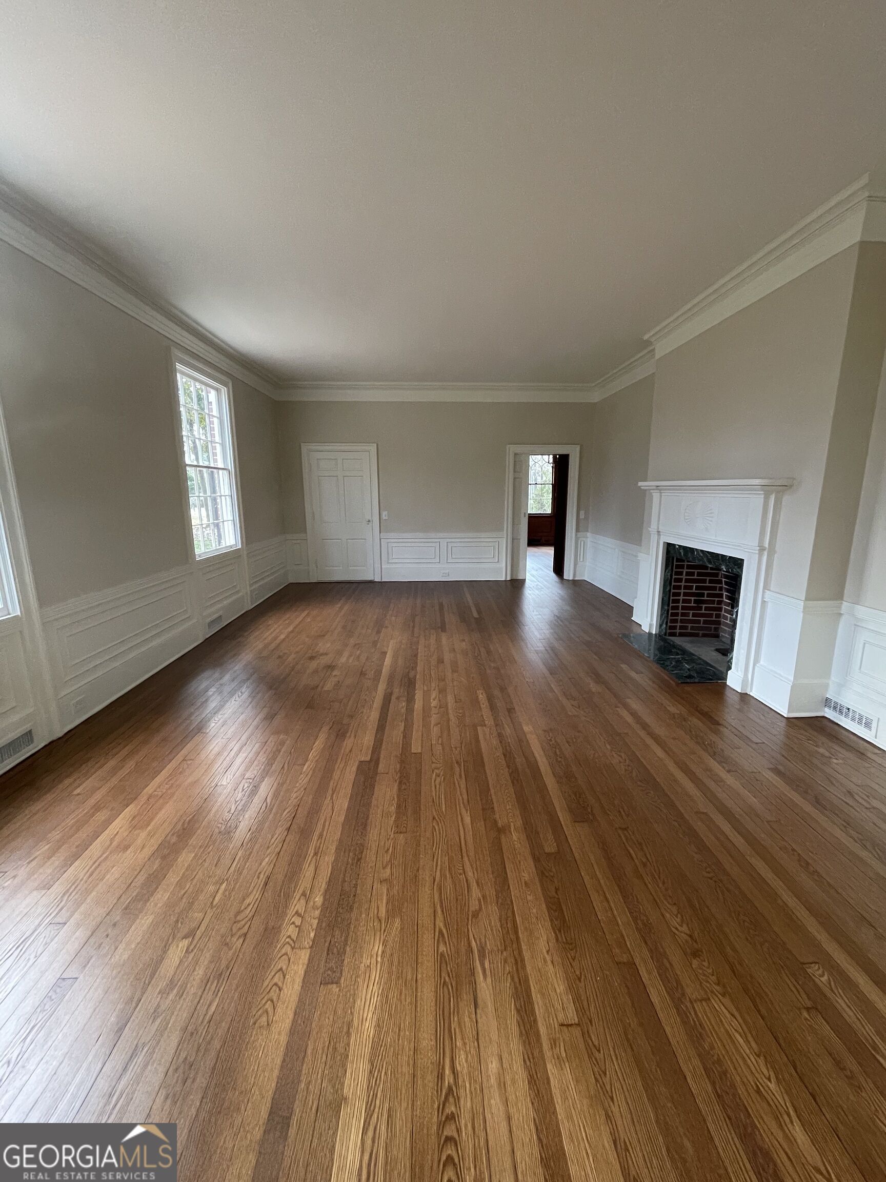 408 Thurston Avenue Property Photo 3