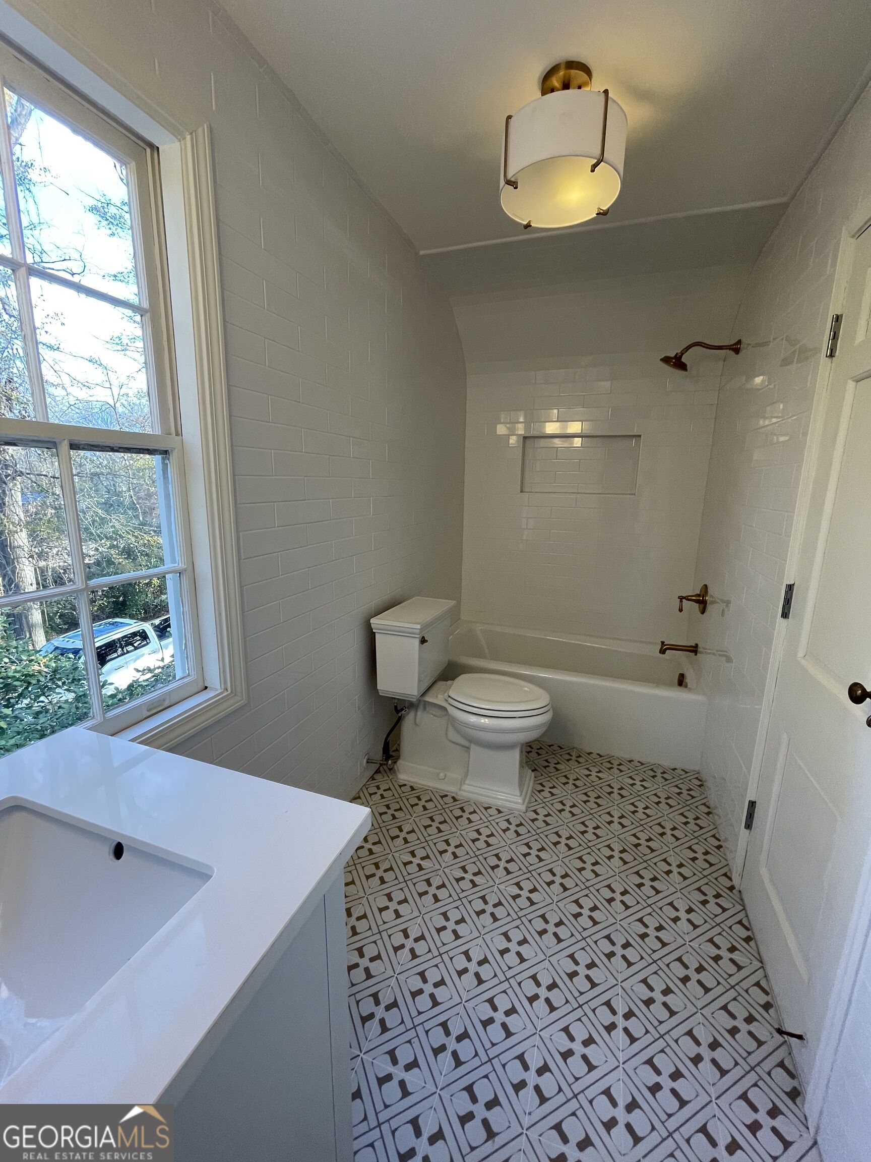 408 Thurston Avenue Property Photo 24