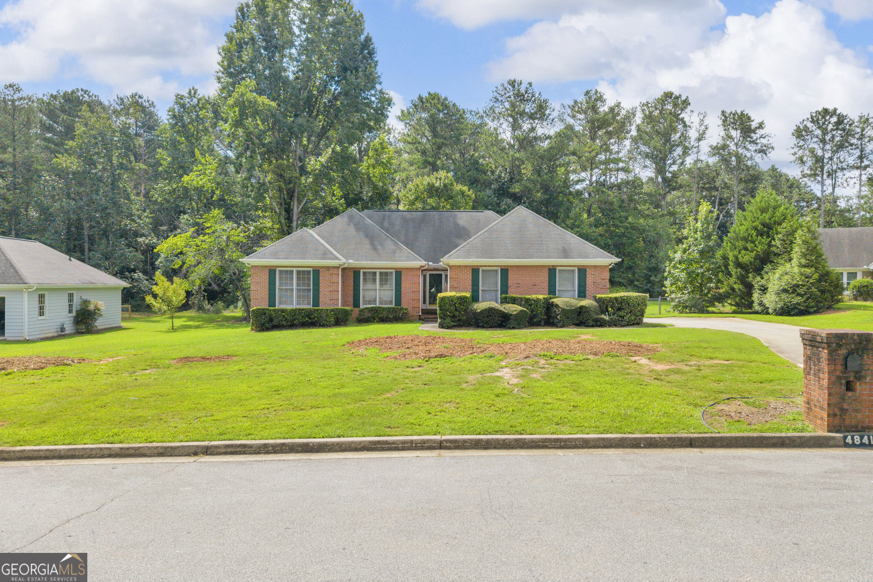 4841 Thornwood Drive Property Photo 41