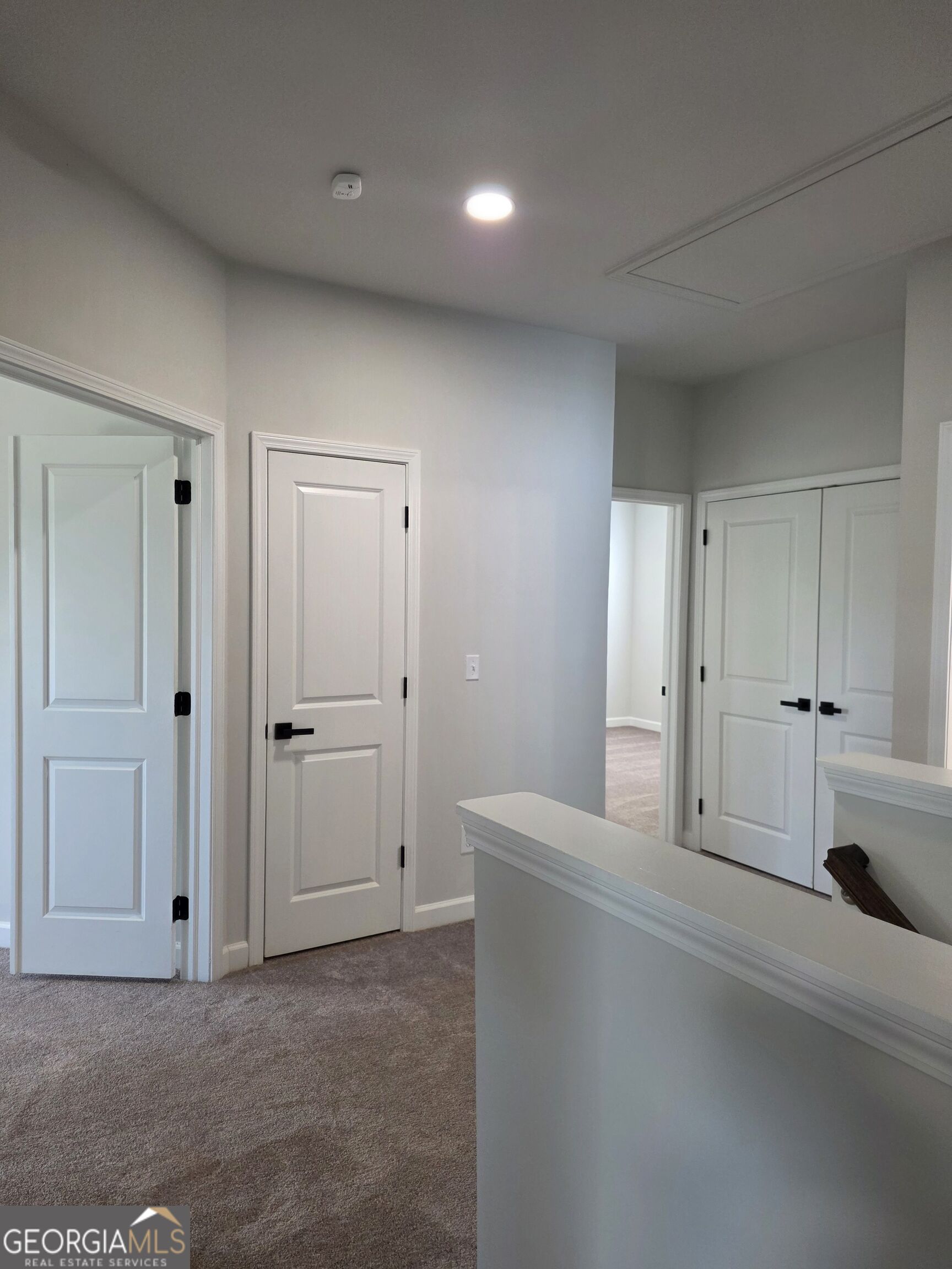 448 N Hill Street Property Photo 17