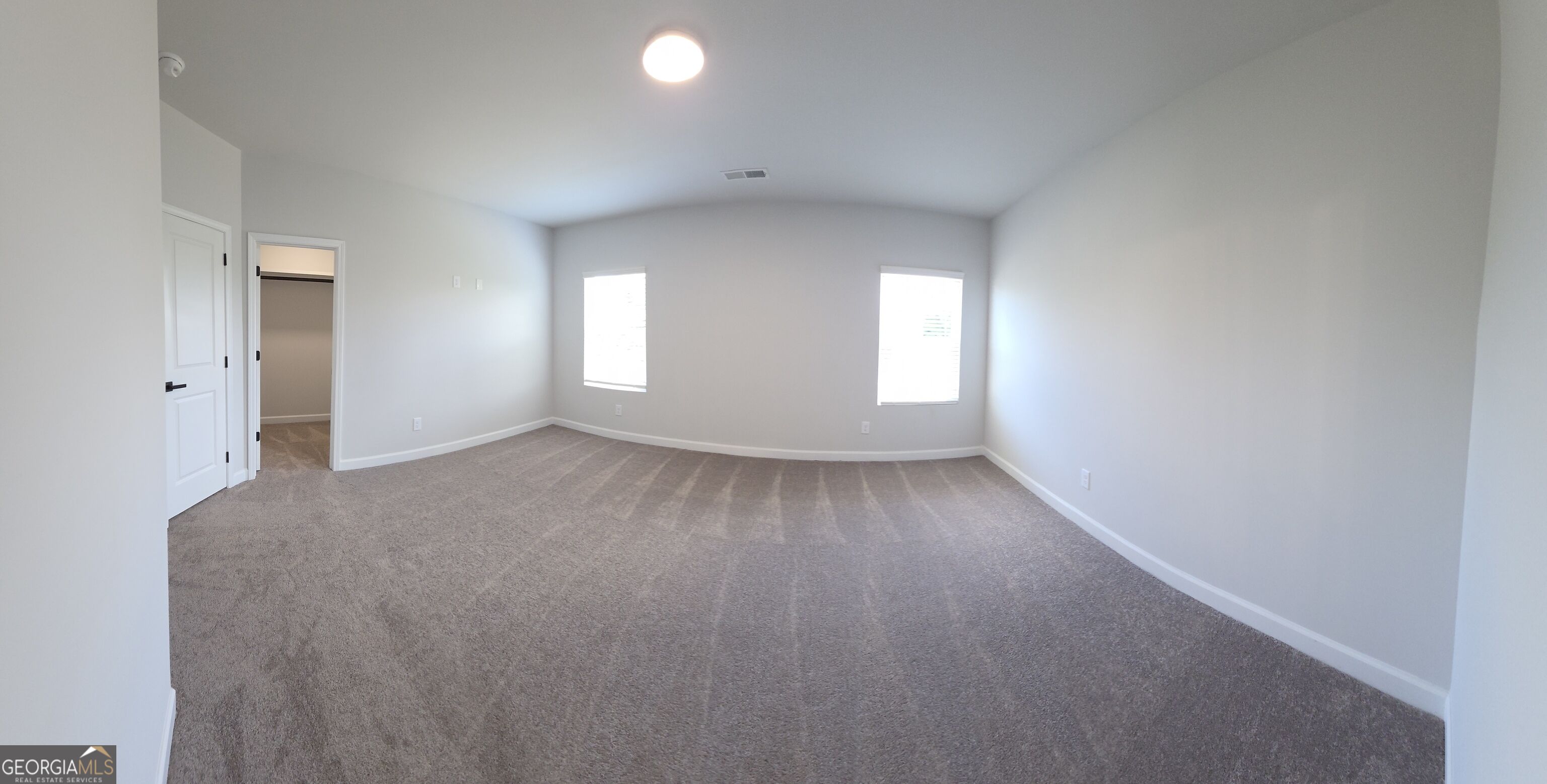 448 N Hill Street Property Photo 23