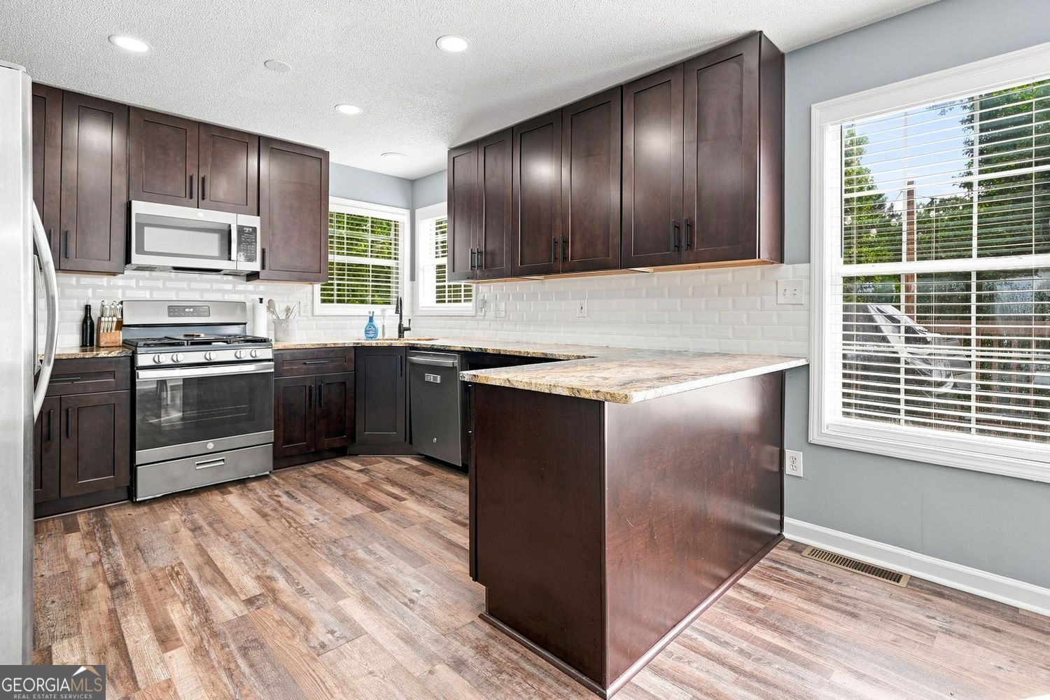 694 Fairview Road Property Photo 14