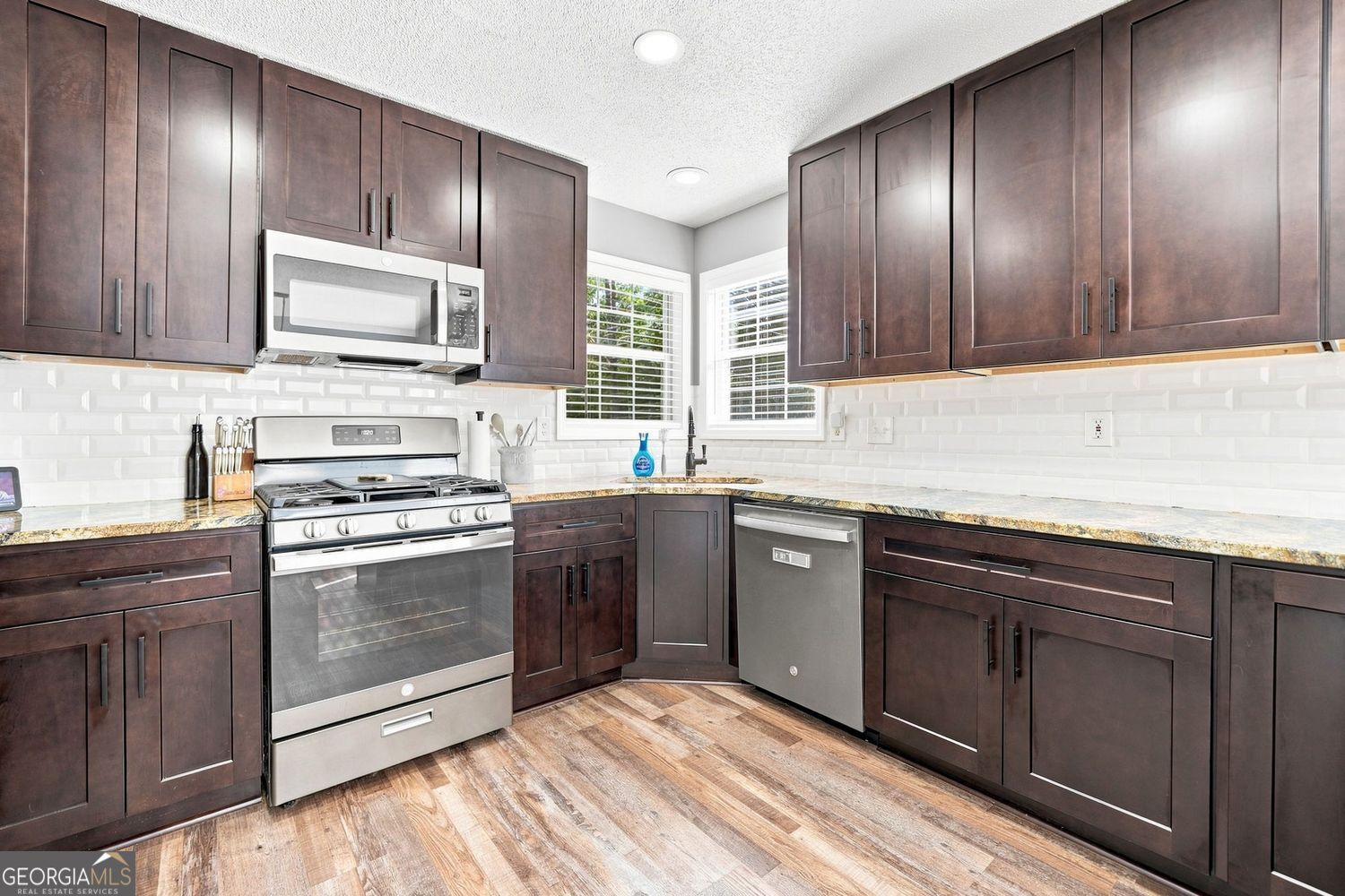694 Fairview Road Property Photo 16