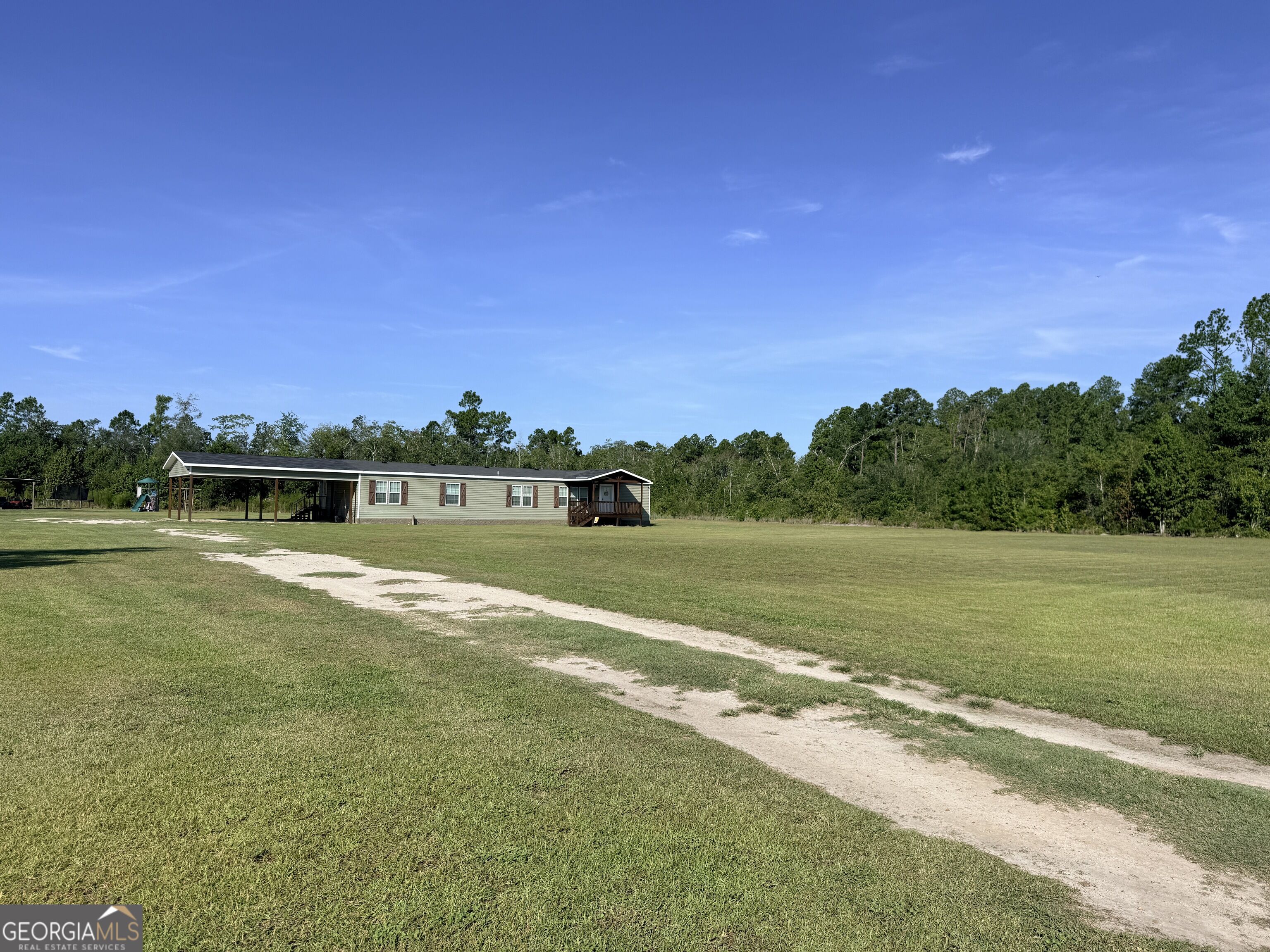 4493 Nails Ferry Road Property Photo 2