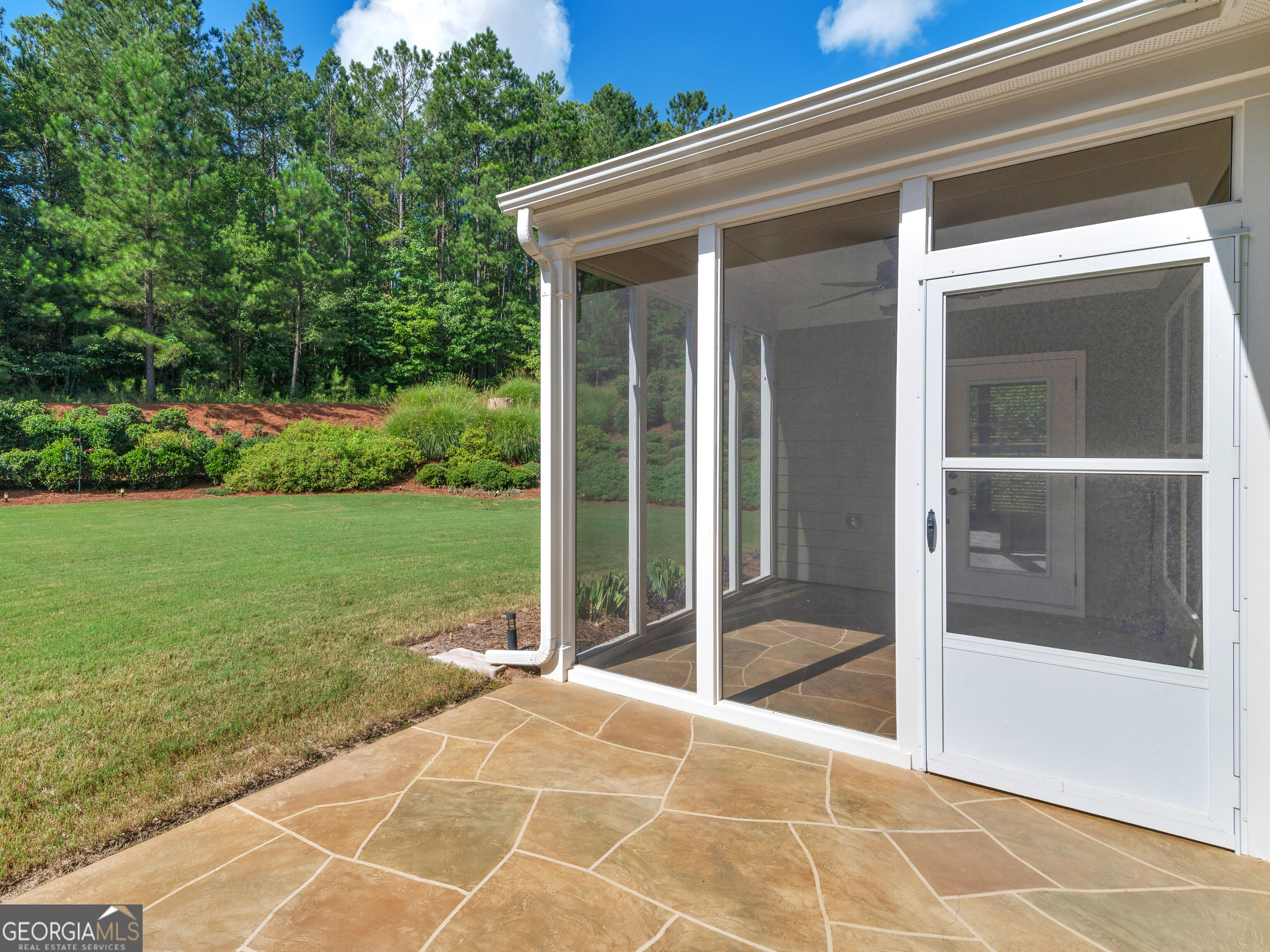100 Crape Myrtle Drive Property Photo 7