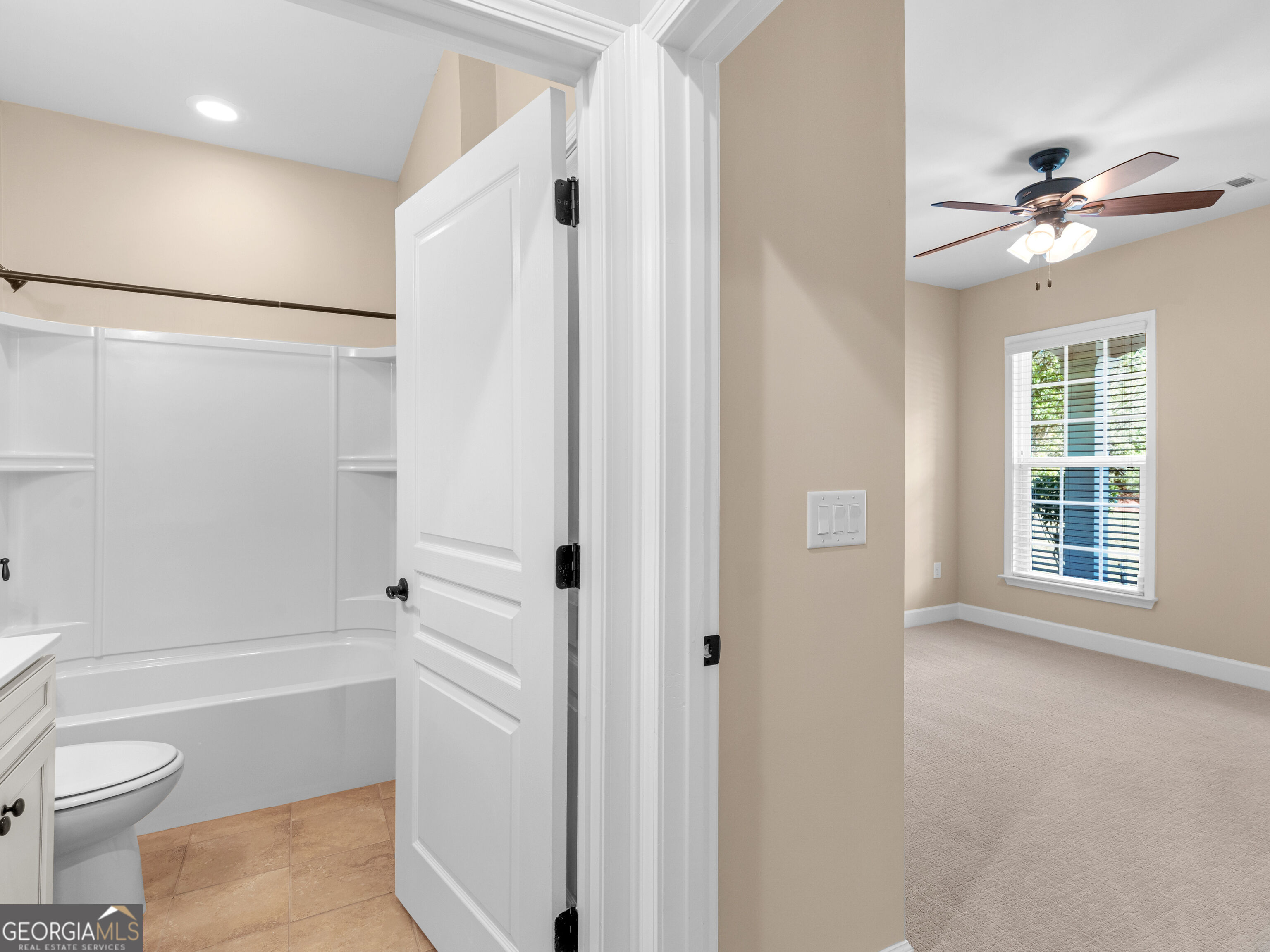 100 Crape Myrtle Drive Property Photo 16