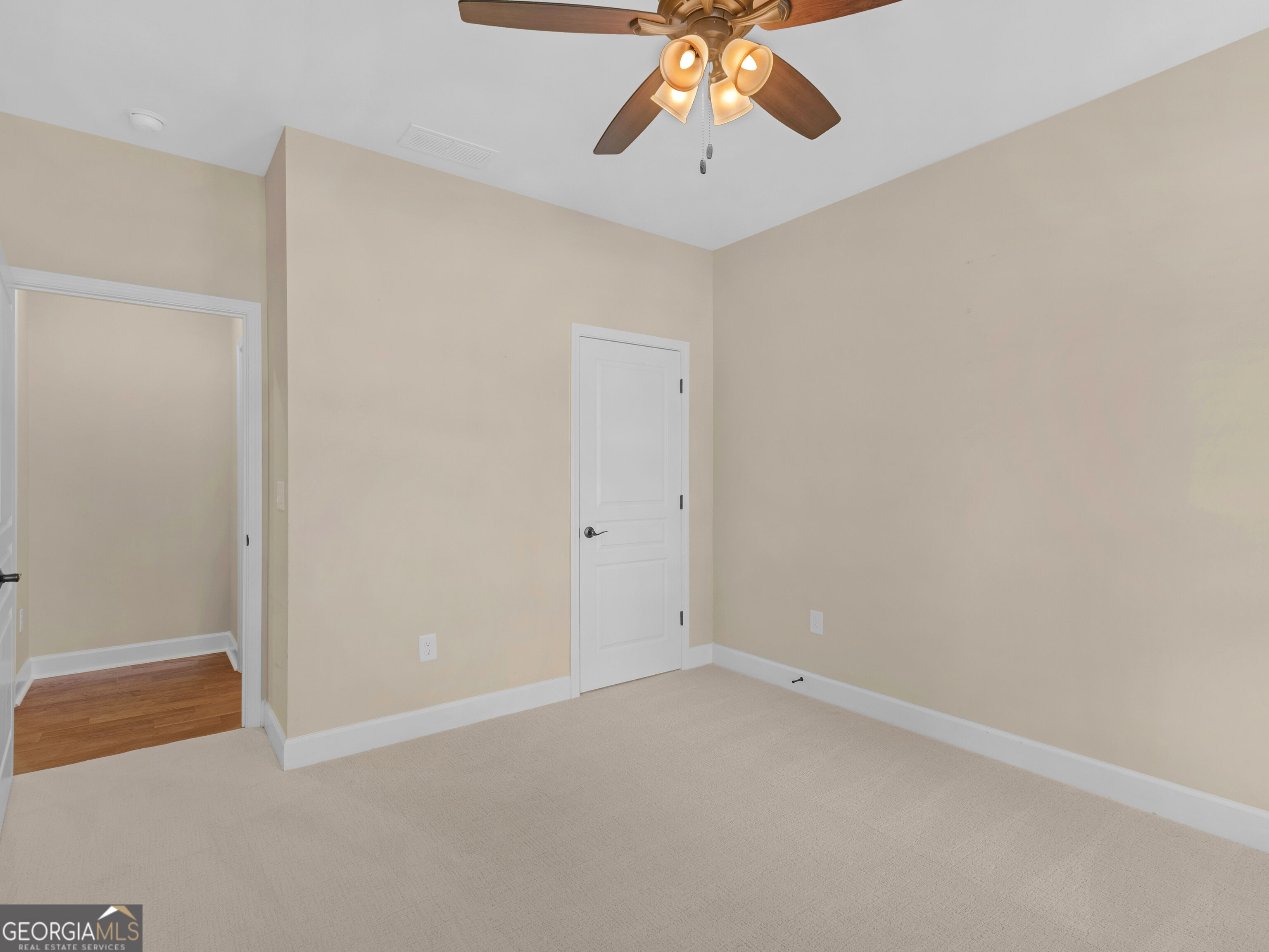 100 Crape Myrtle Drive Property Photo 22