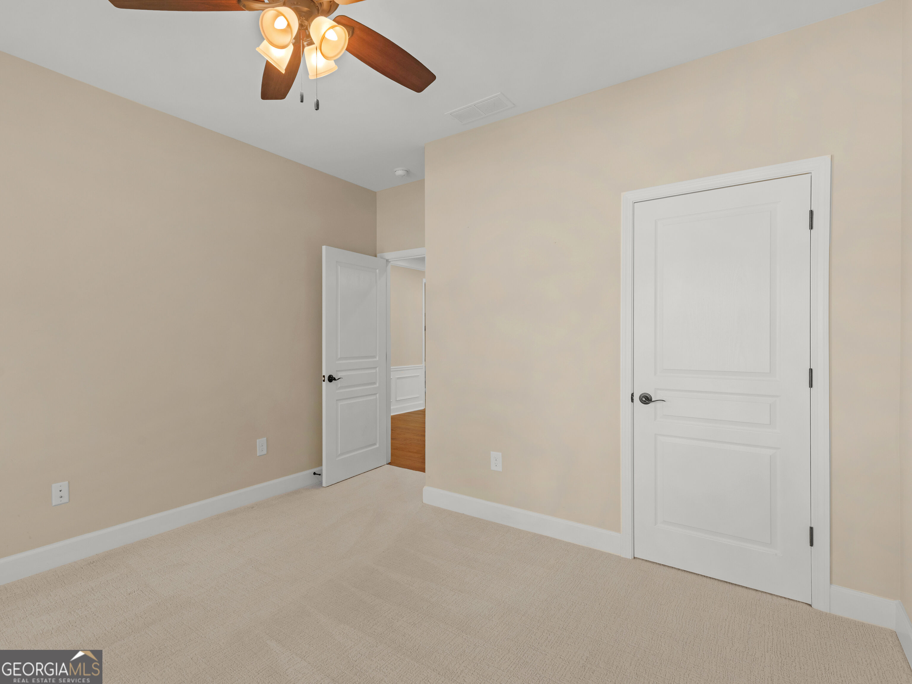 100 Crape Myrtle Drive Property Photo 23