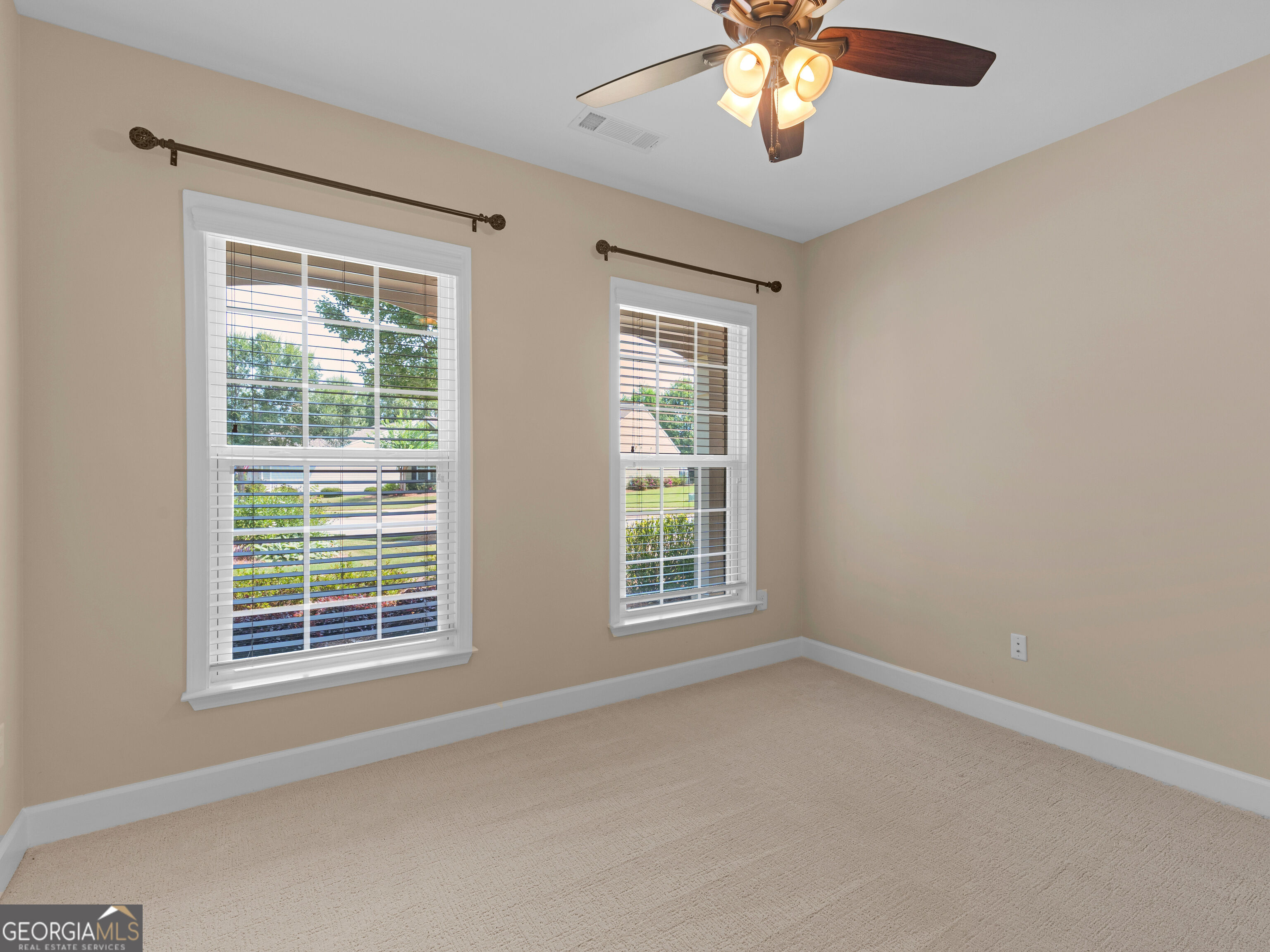 100 Crape Myrtle Drive Property Photo 24