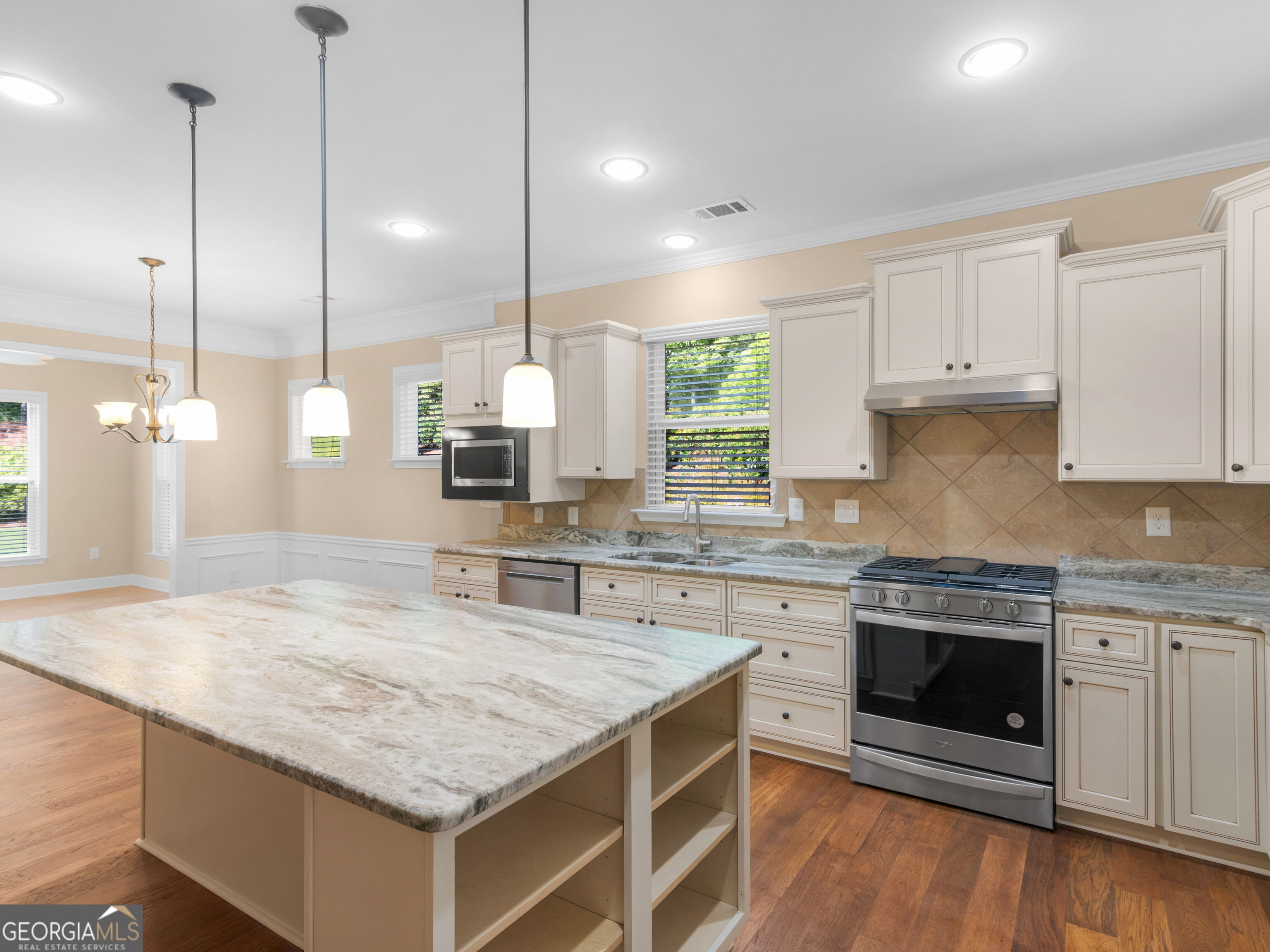 100 Crape Myrtle Drive Property Photo 32