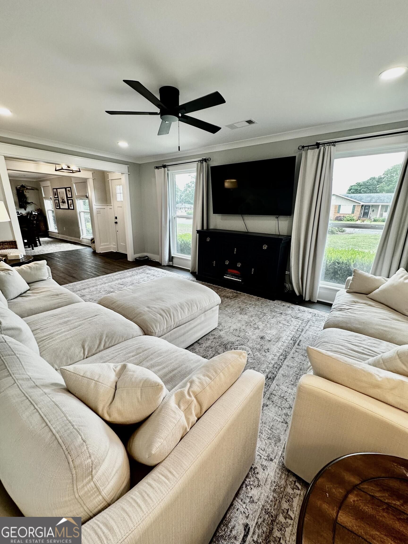 304 Woodridge Road Property Photo 4