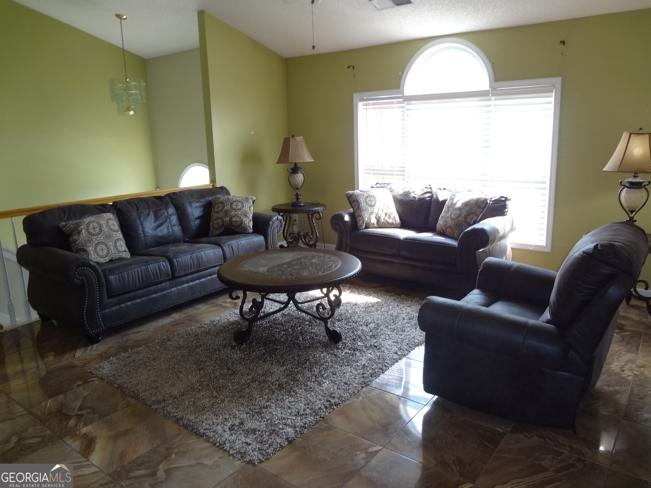 4748 Mitchells Ridge Drive Property Photo 3