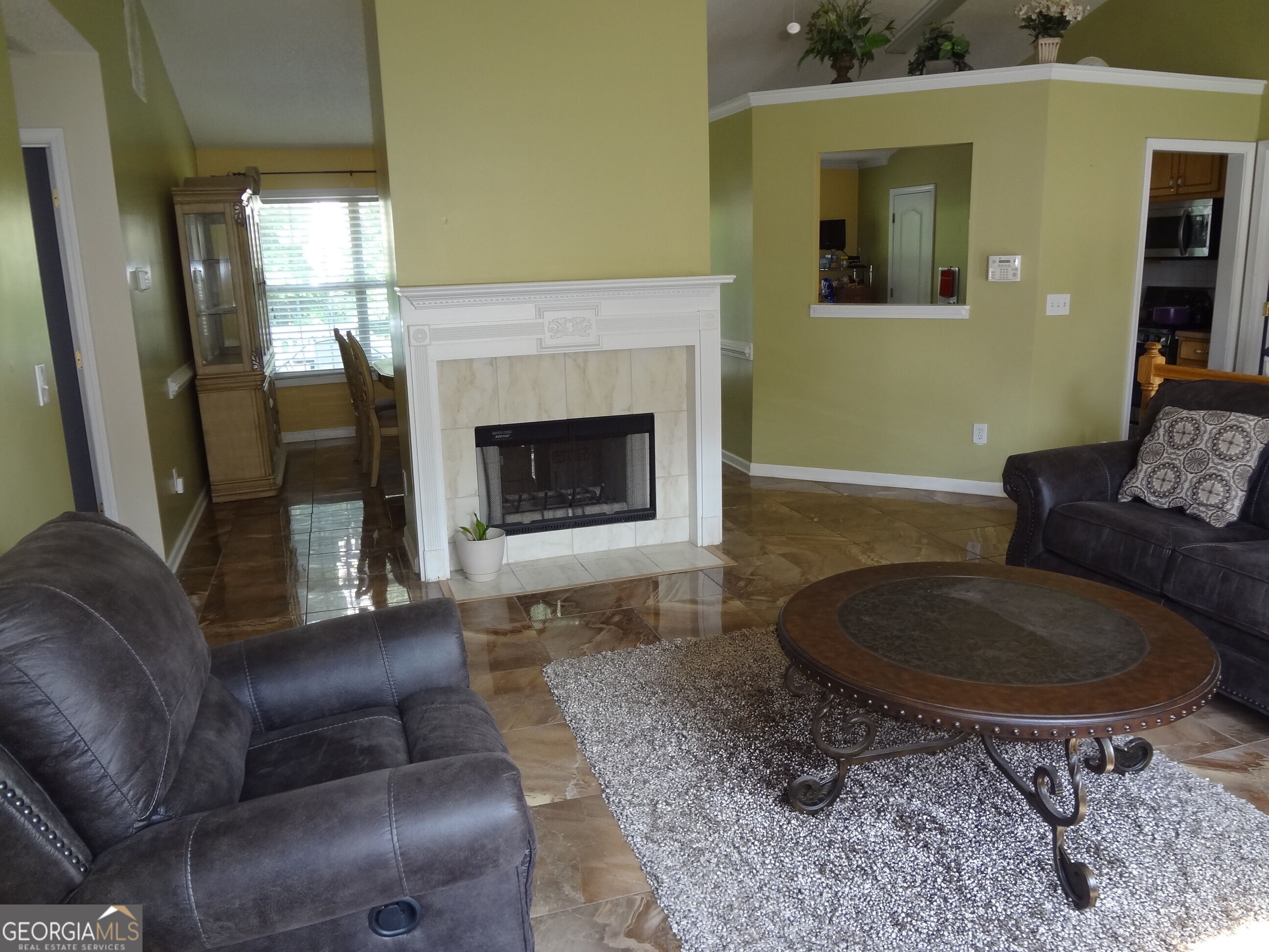 4748 Mitchells Ridge Drive Property Photo 4