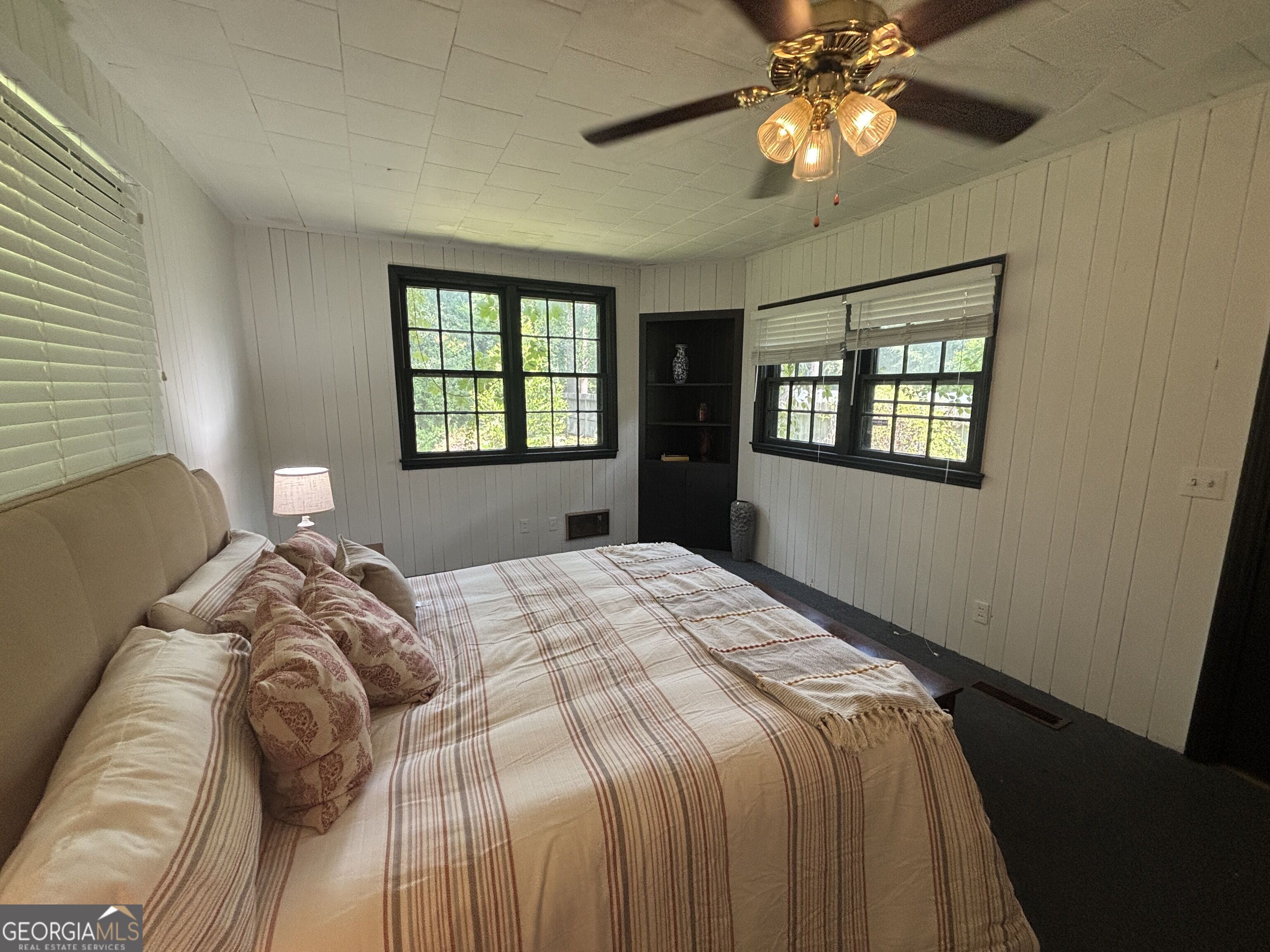 110 Peter Street Property Photo 16
