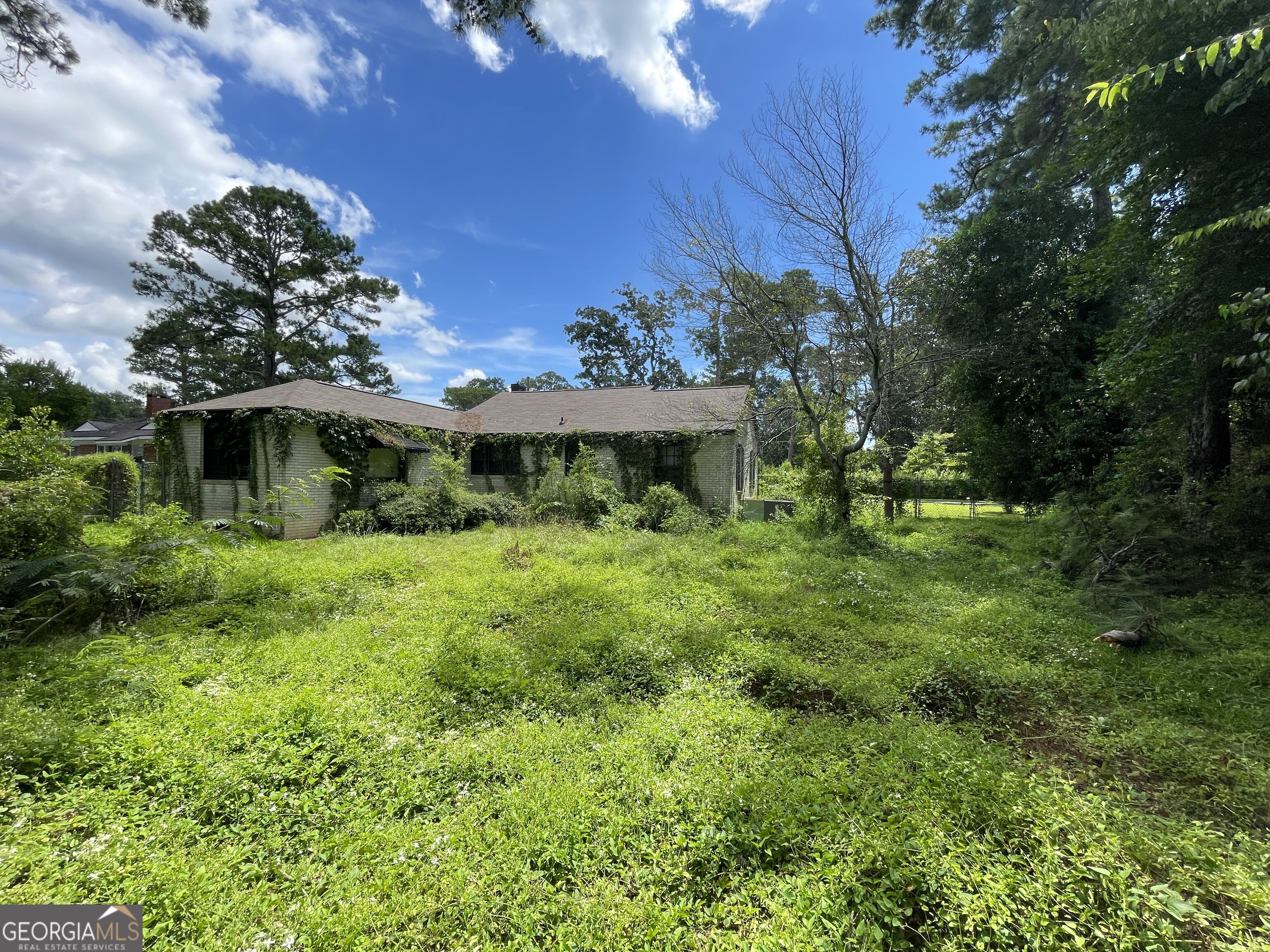 110 Peter Street Property Photo 18