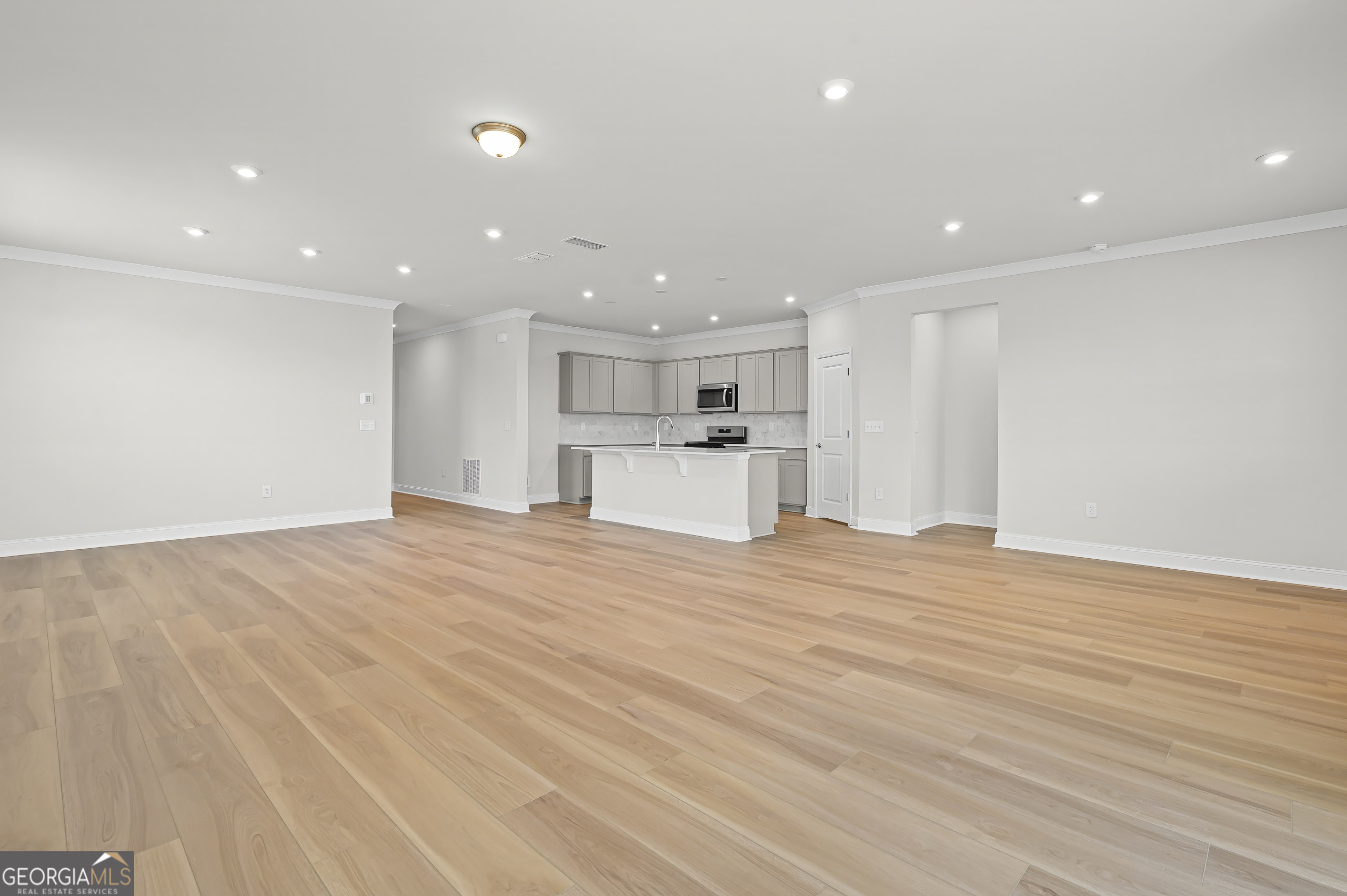 253 Nesta Grove Drive Property Photo 8
