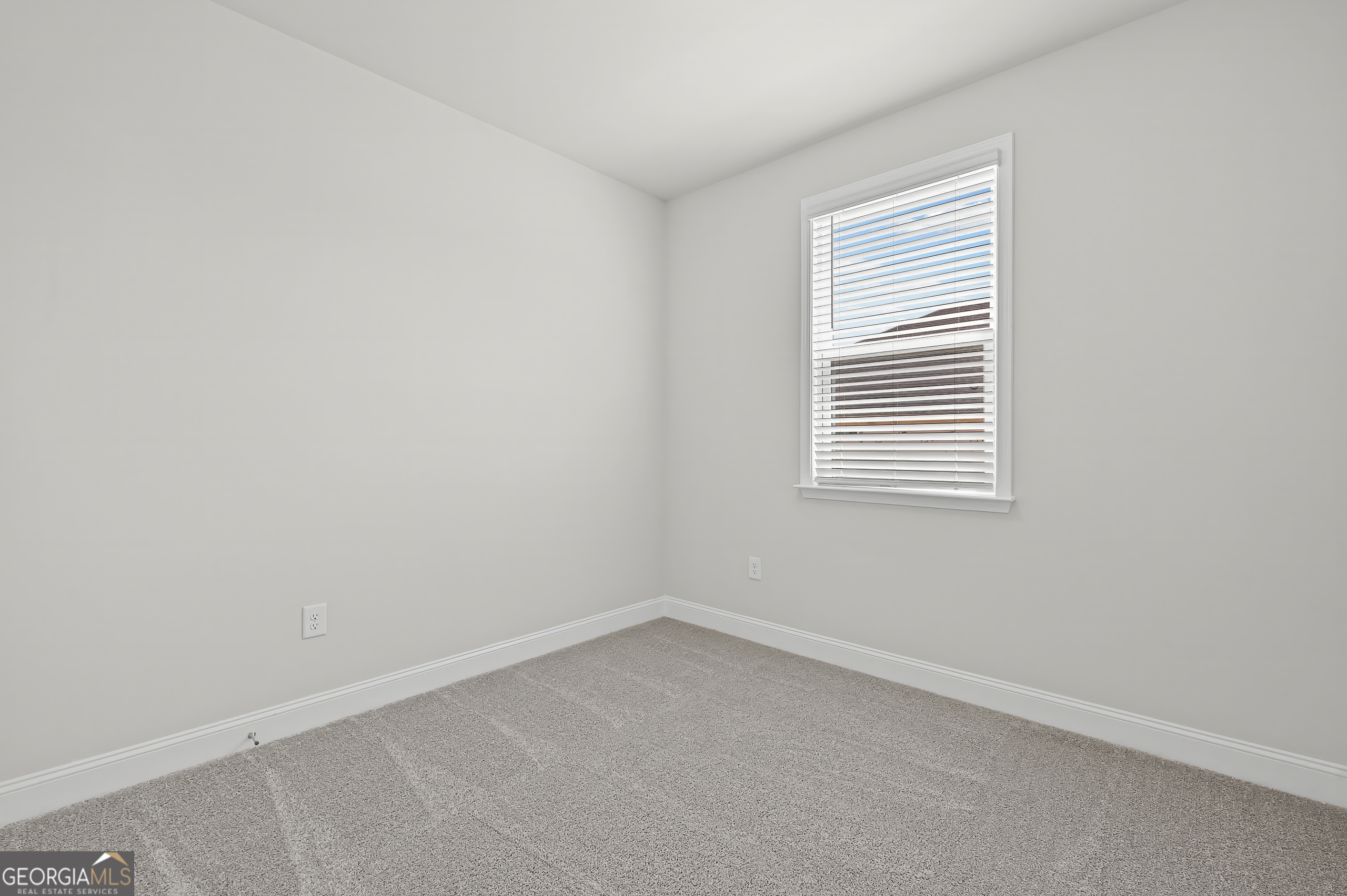 253 Nesta Grove Drive Property Photo 14