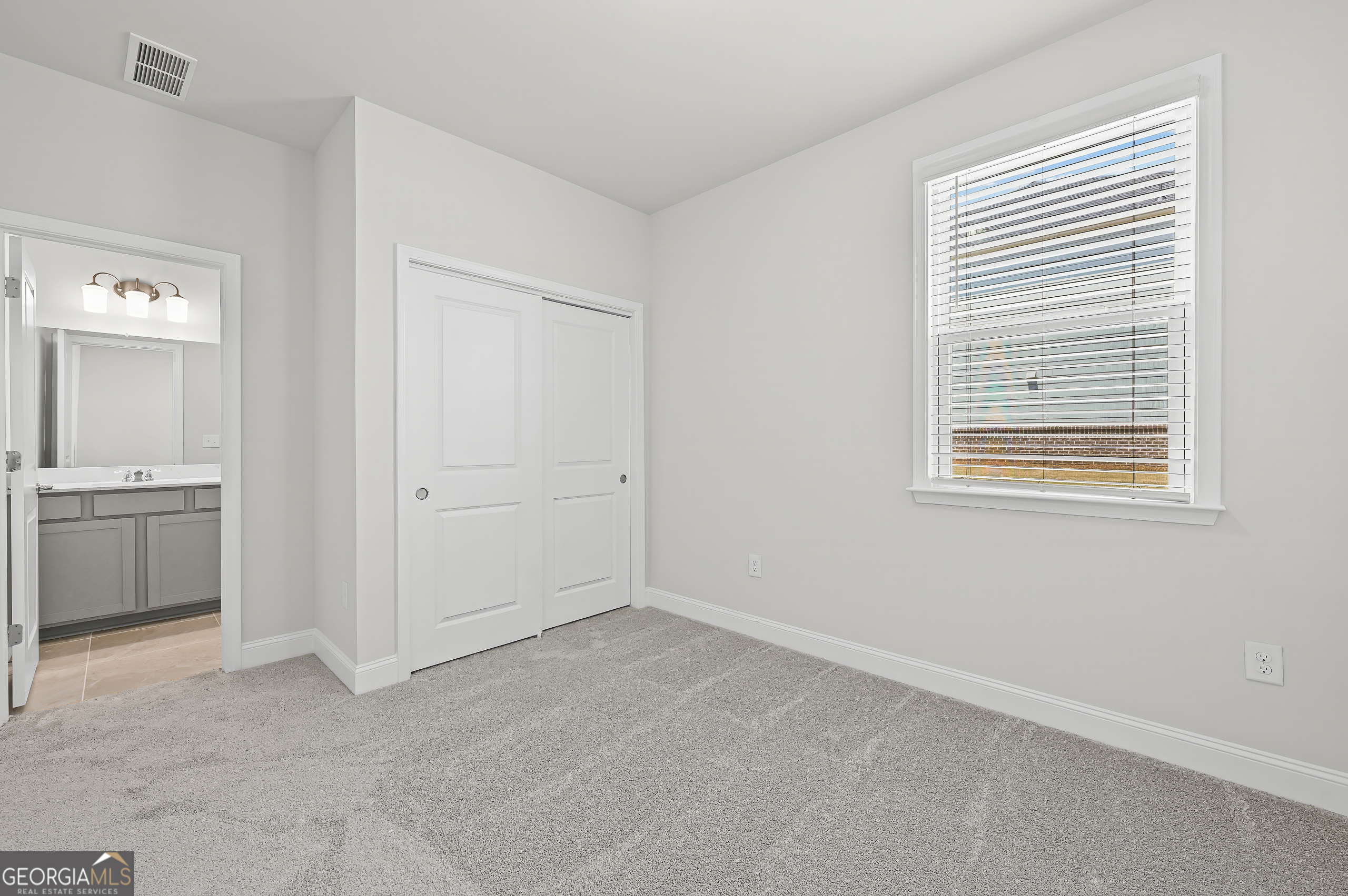 253 Nesta Grove Drive Property Photo 18