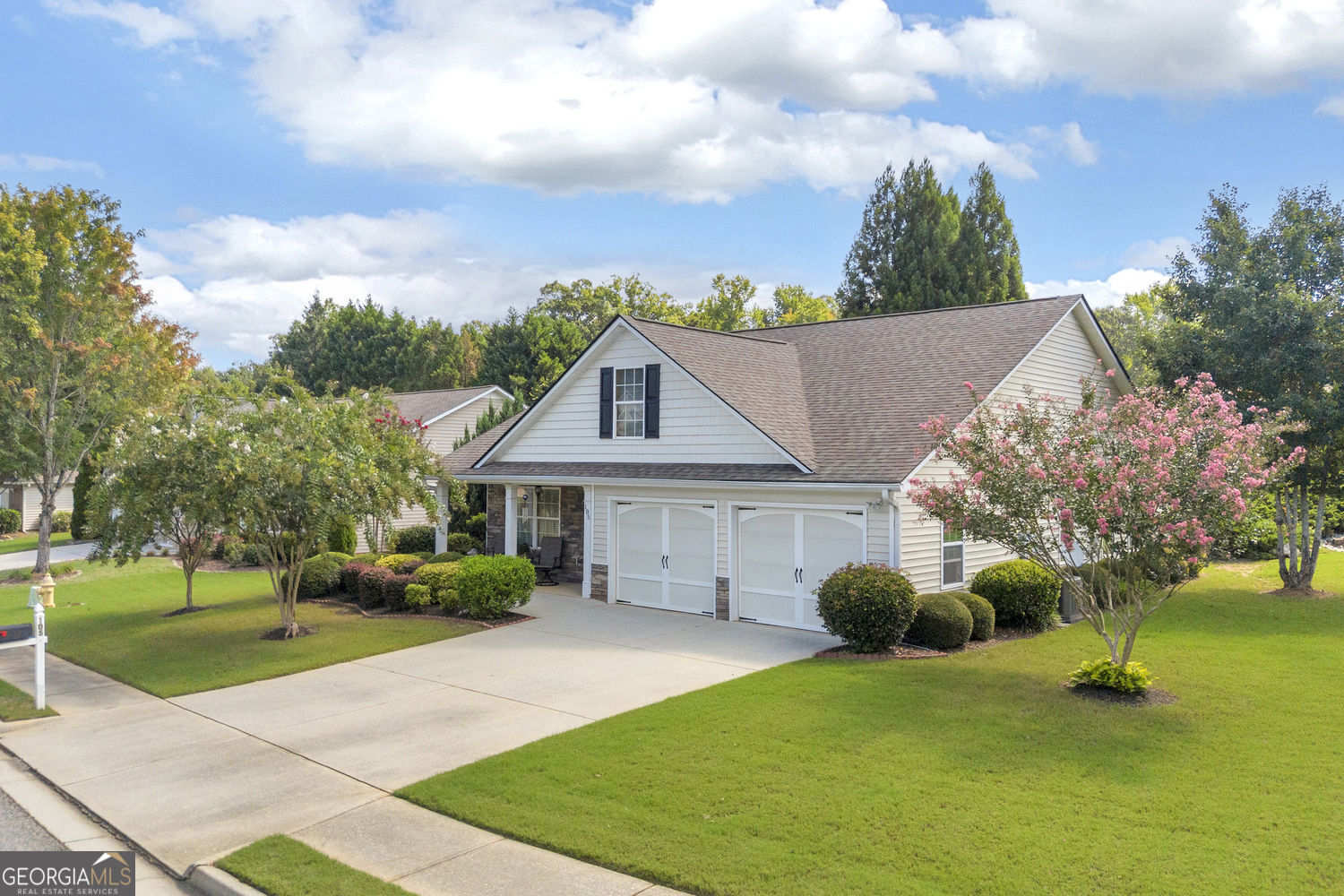 105 Briarcrest Drive Property Photo 1