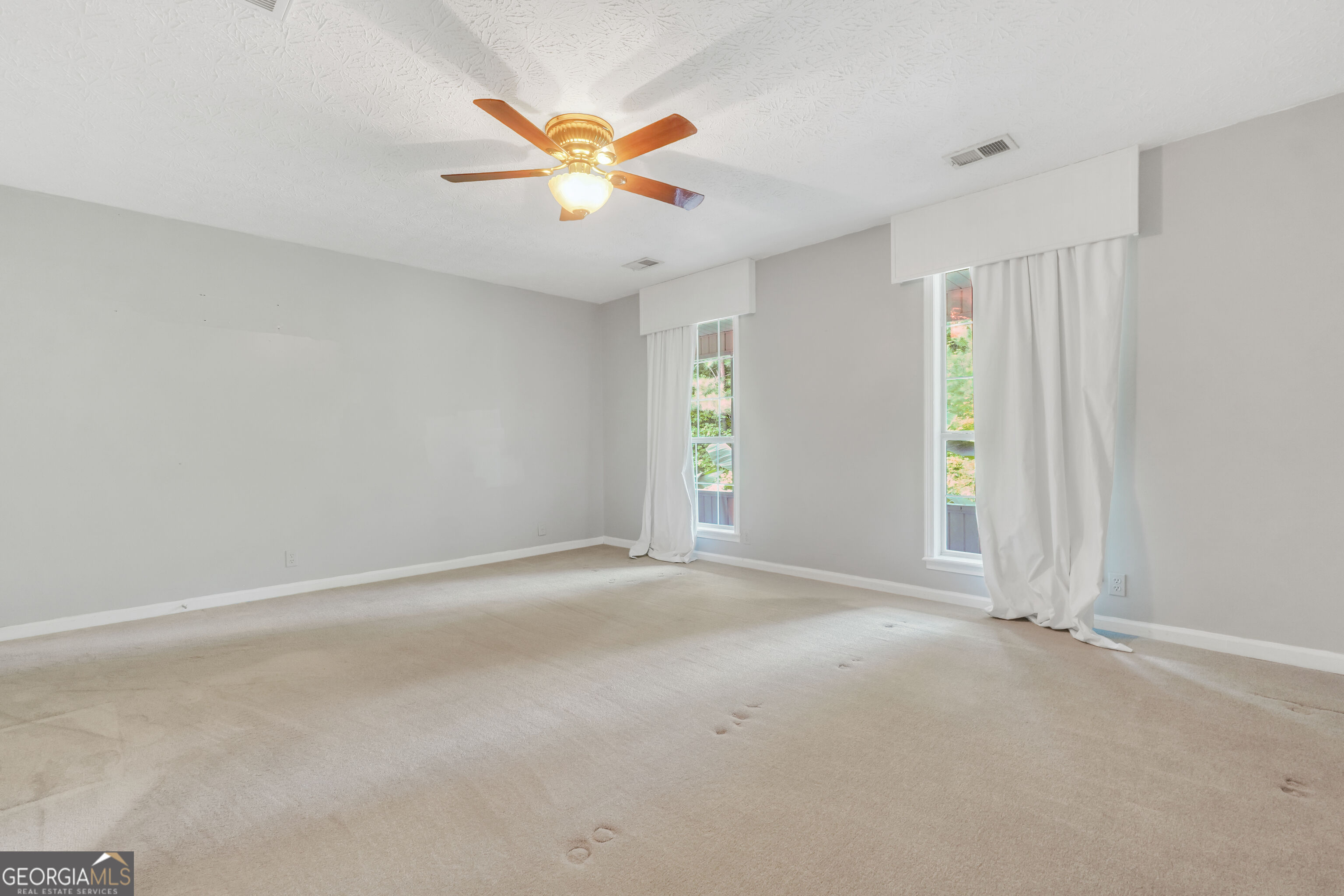 376 Doe Lane Property Photo 17