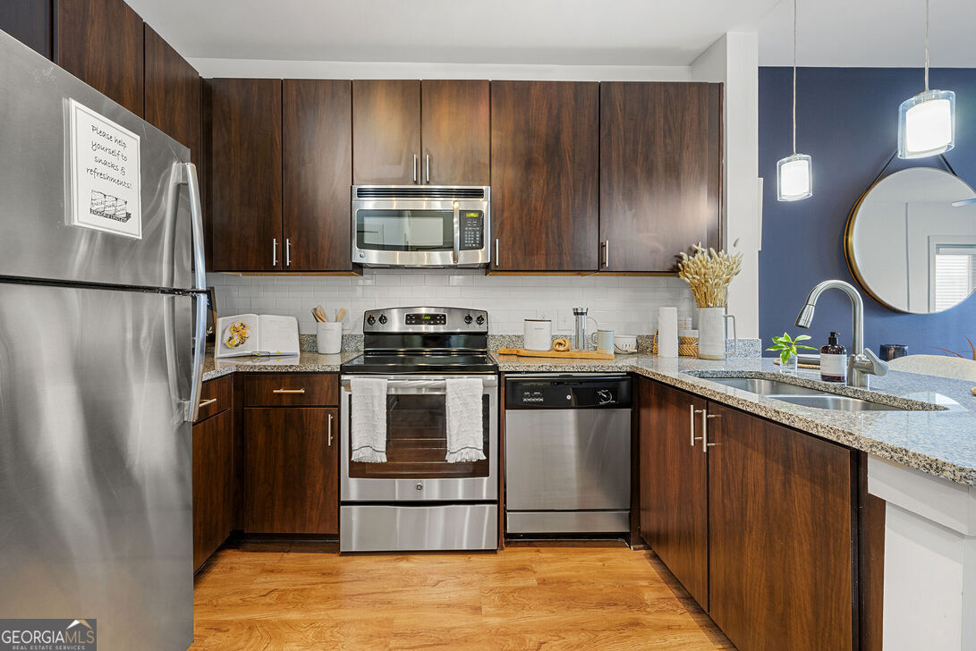 131 Ponce De Leon Avenue # 477 Property Photo 1