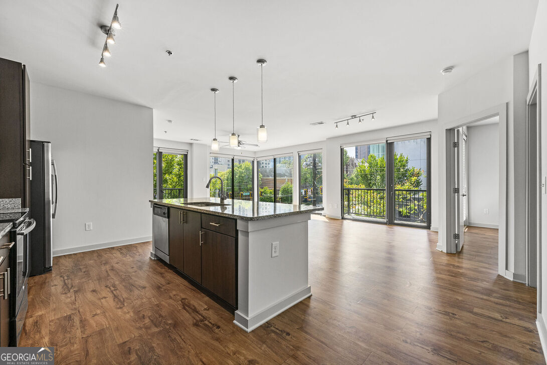 131 Ponce De Leon Avenue # 561 Property Photo 6