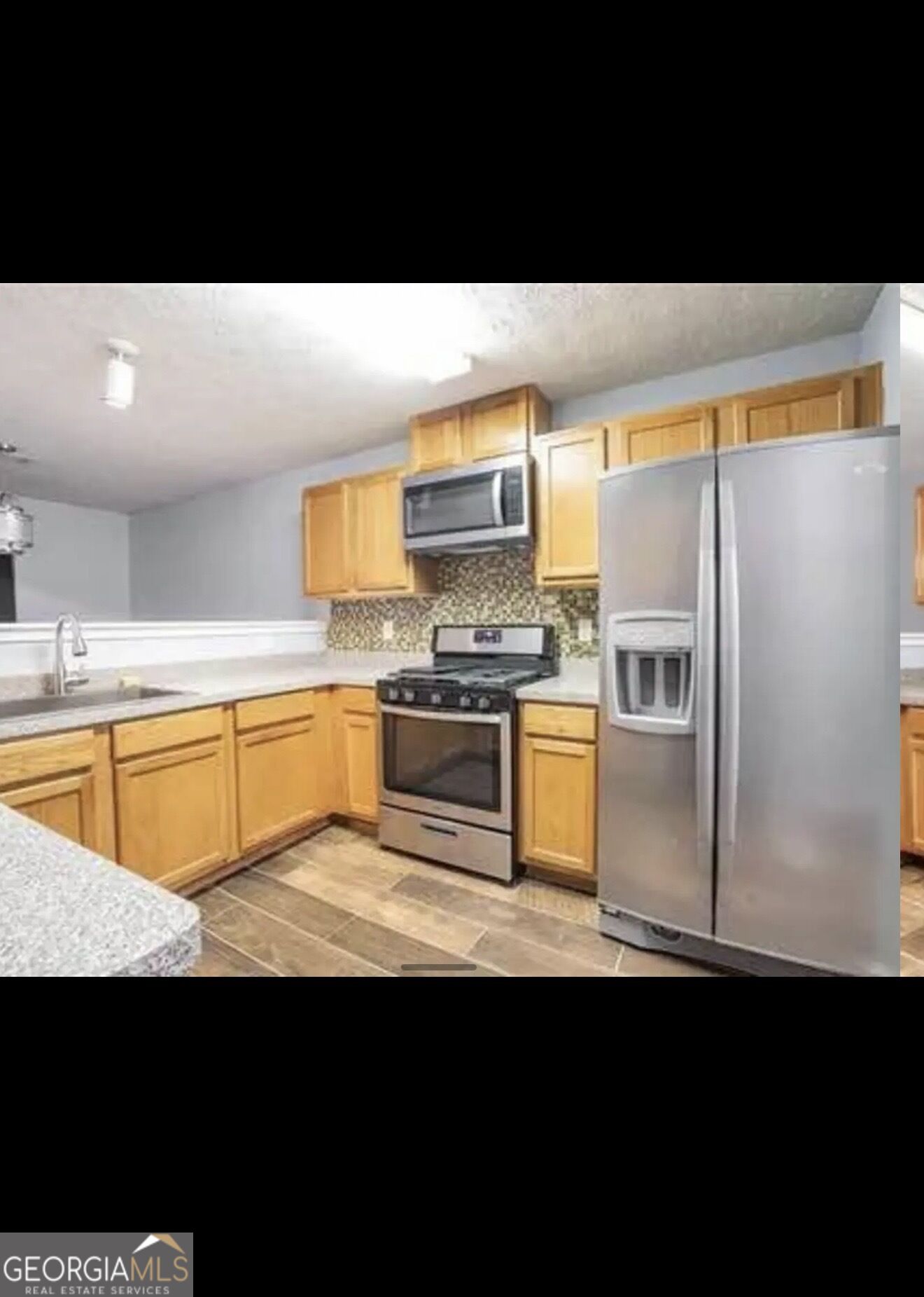 5563 Windfall Lane Property Photo 4