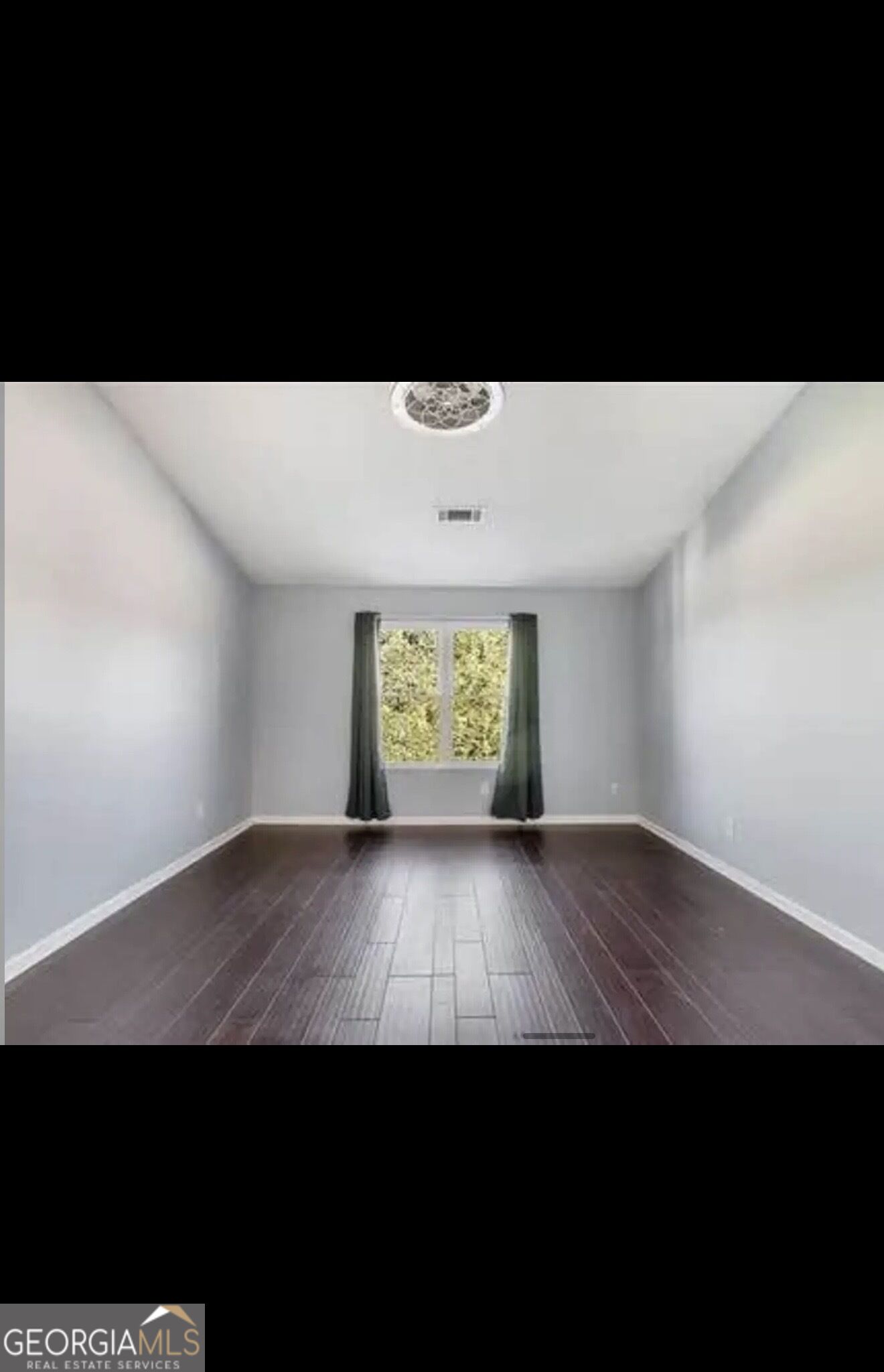 5563 Windfall Lane Property Photo 8