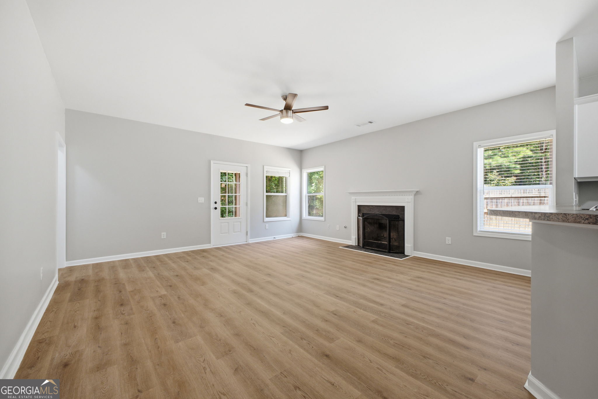 752 Stable View Loop Property Photo 8