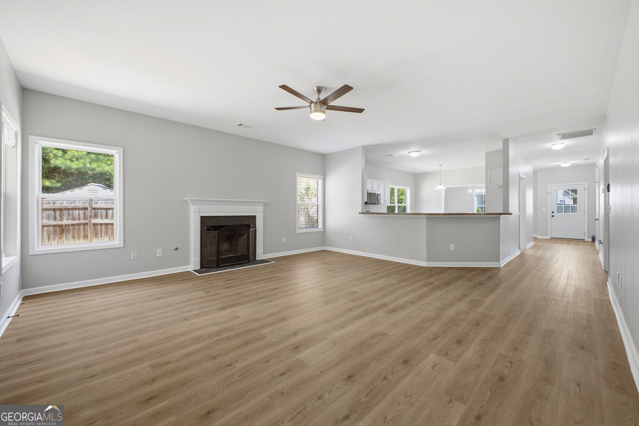 752 Stable View Loop Property Photo 9