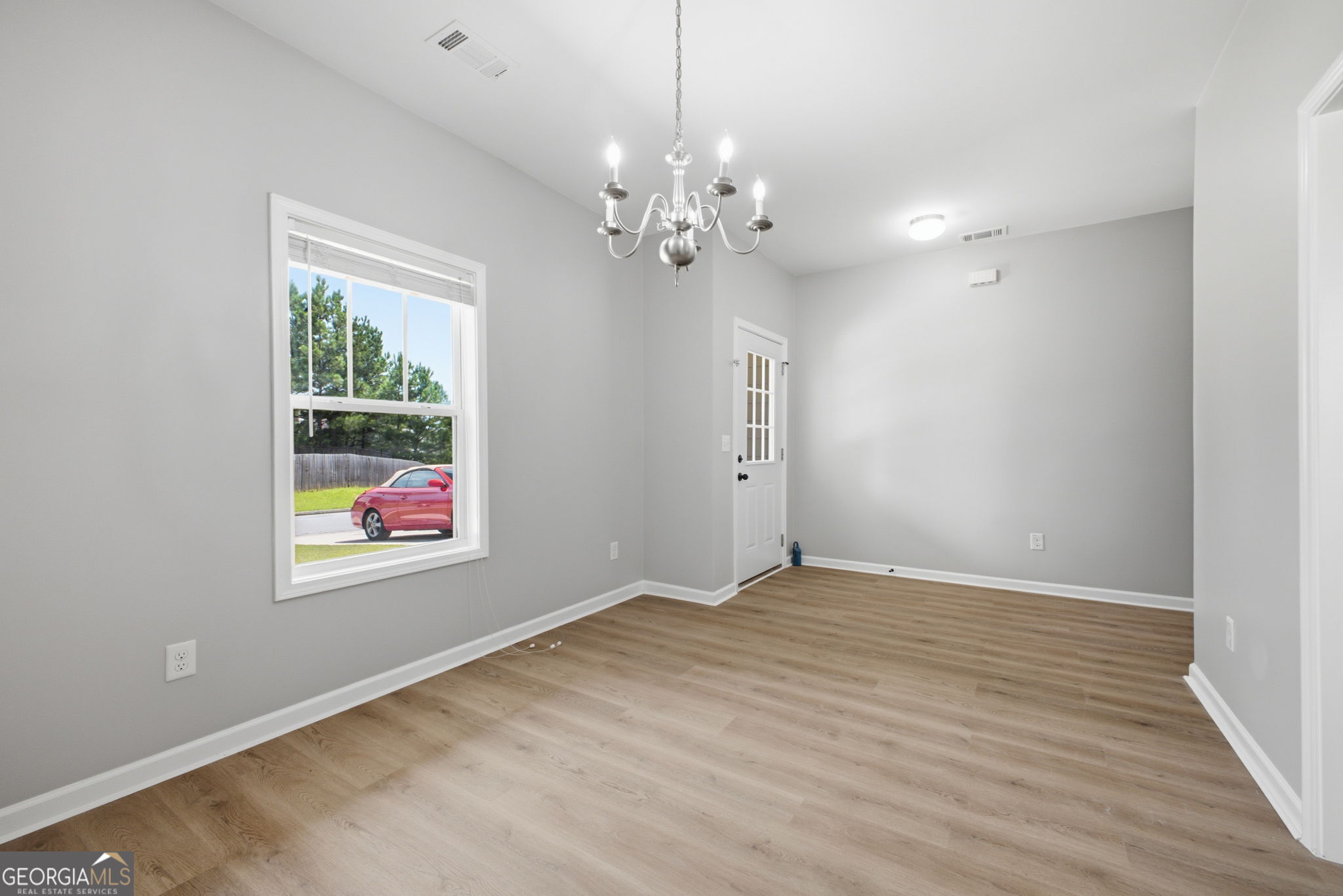 752 Stable View Loop Property Photo 15
