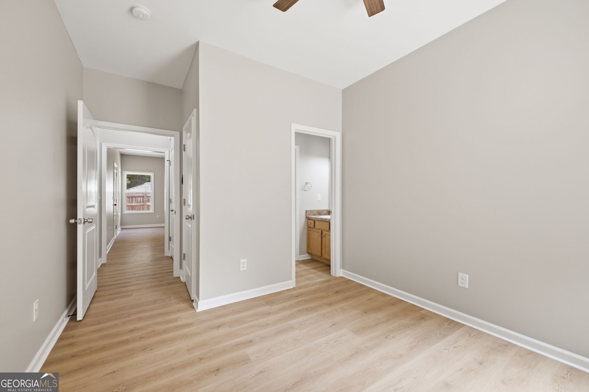 752 Stable View Loop Property Photo 31
