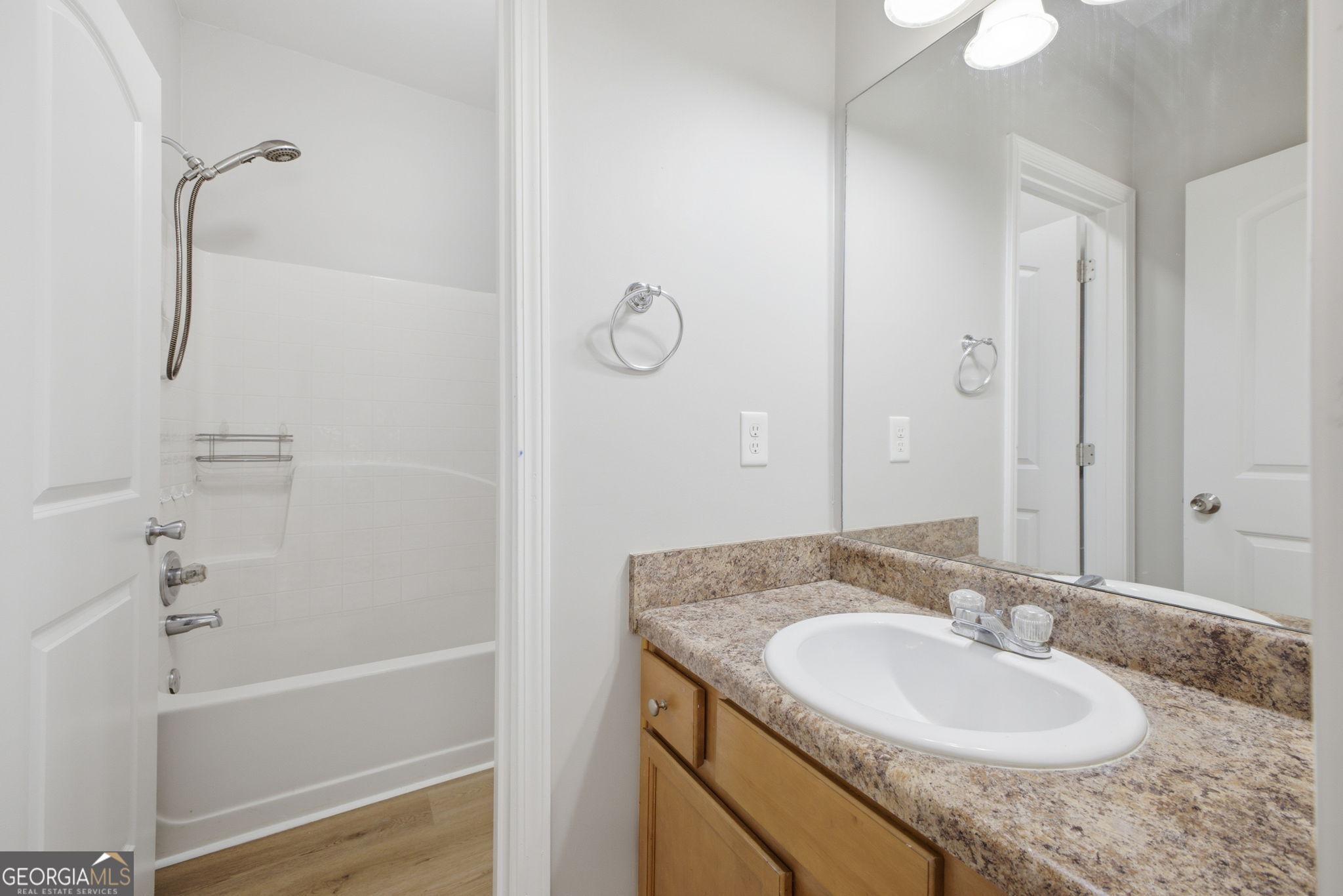 752 Stable View Loop Property Photo 33