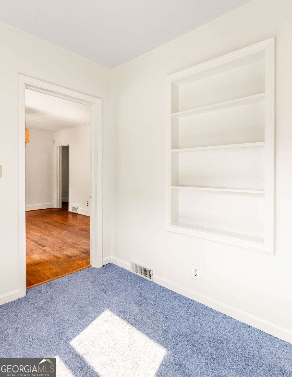 2510 Jewel Street Property Photo 6