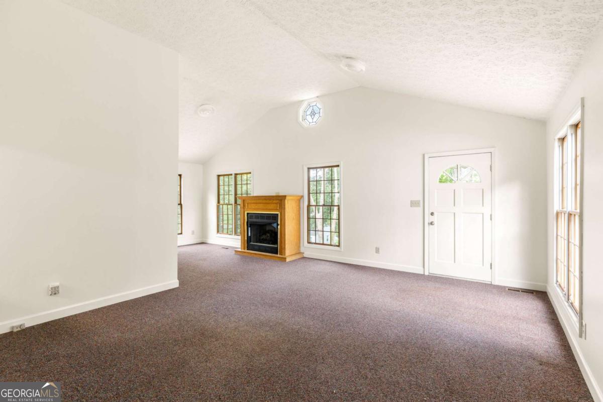 2510 Jewel Street Property Photo 12